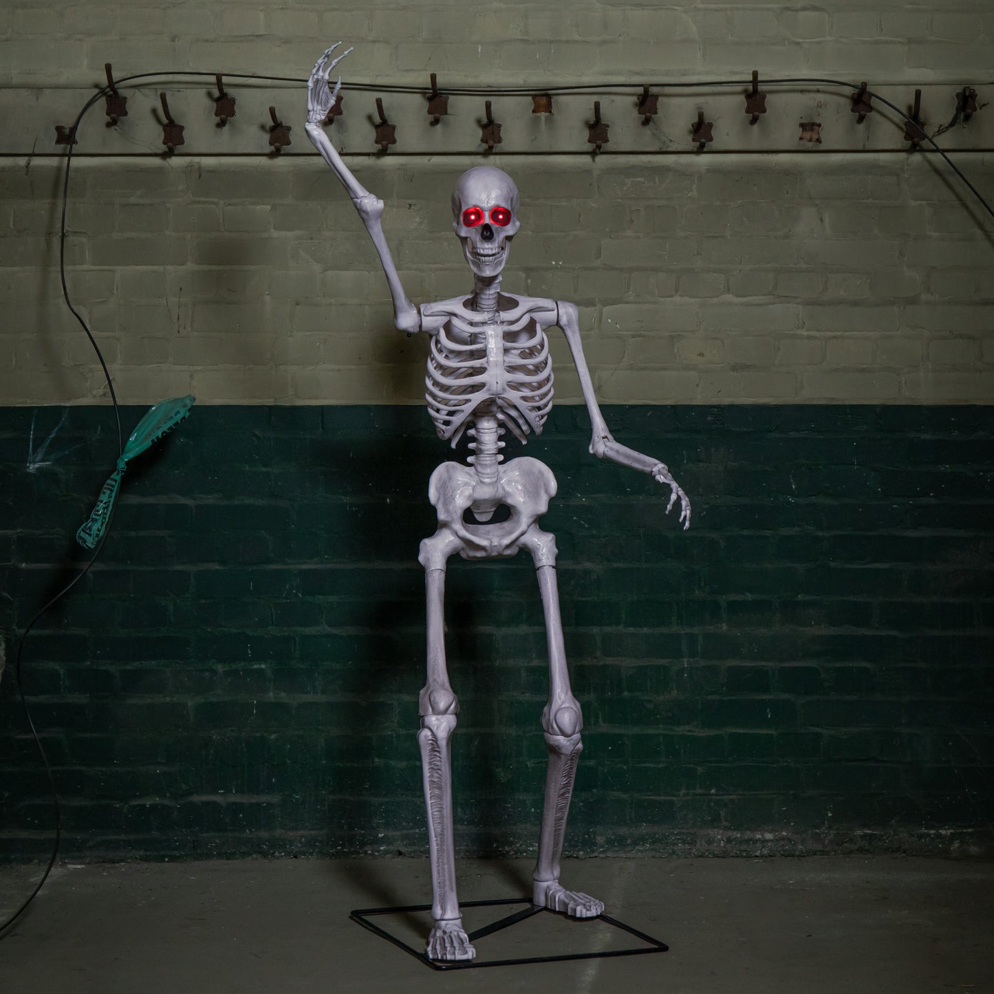 5ft (1.5m) Full Body Halloween Standing Skeleton with Posable Joints & Red LED Eyes