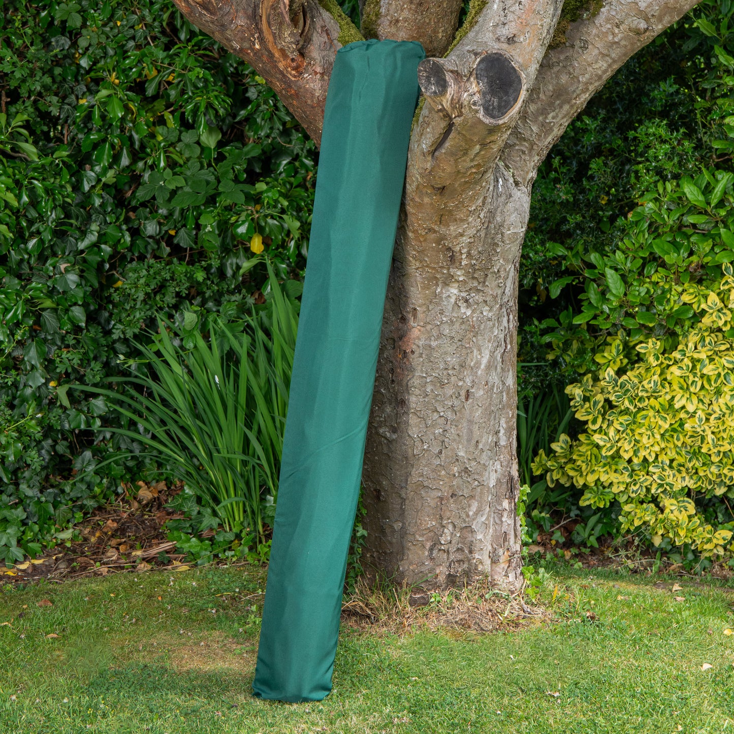 2.7m Outdoor Wooden Garden Parasol Sun Shade with Carry Bag in Green with 9kg Base Included