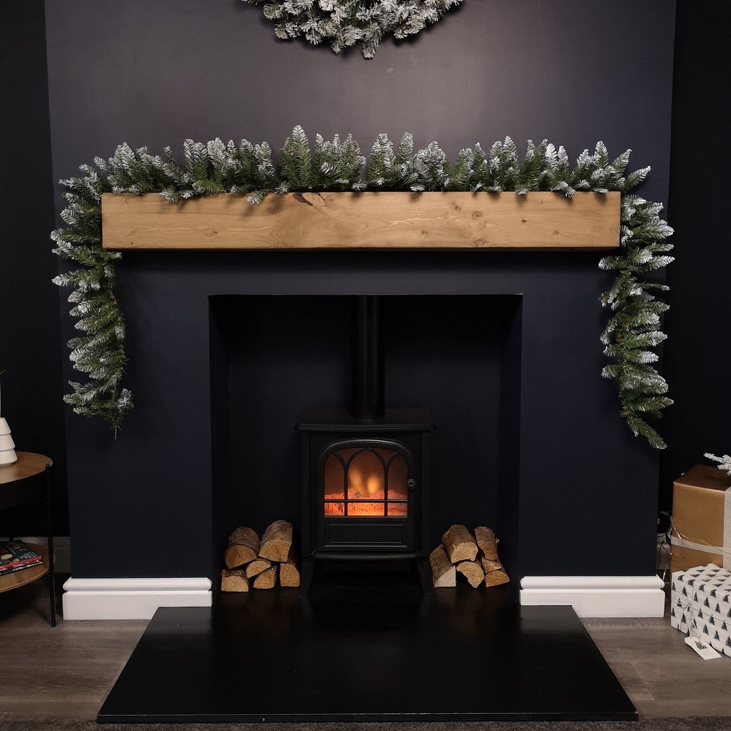 2.7m x 25cm Snow Tipped Plain Christmas Garland with 200 Tips