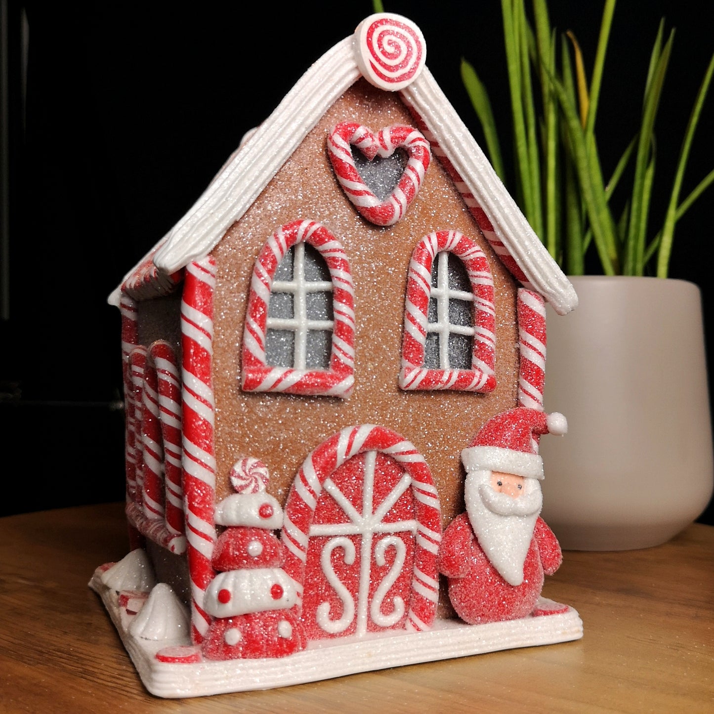 20cm Battery Operated LED Gingerbread Santa Candy Cabin Christmas Decoration