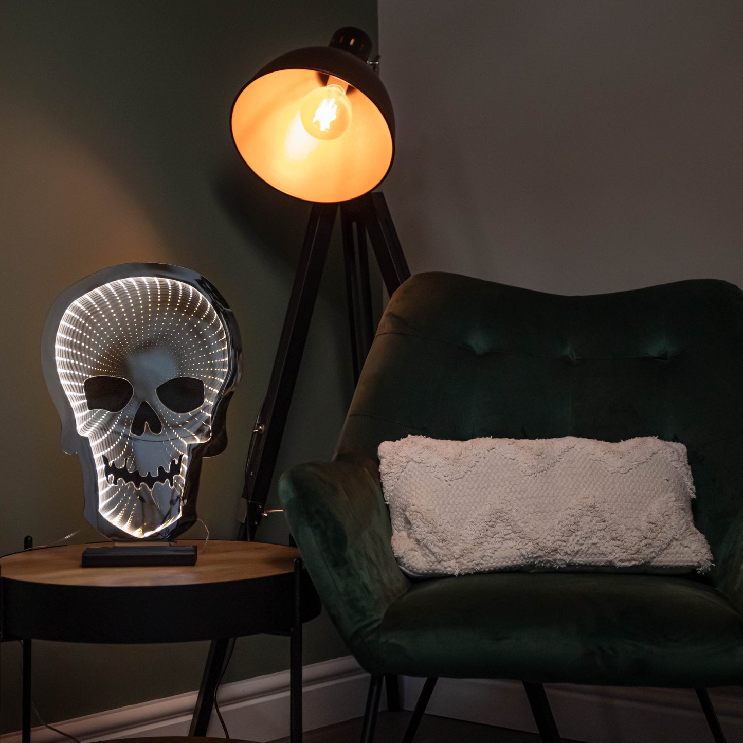 40cm Light up Halloween Skull Infinity Decoration with Warm White LEDs