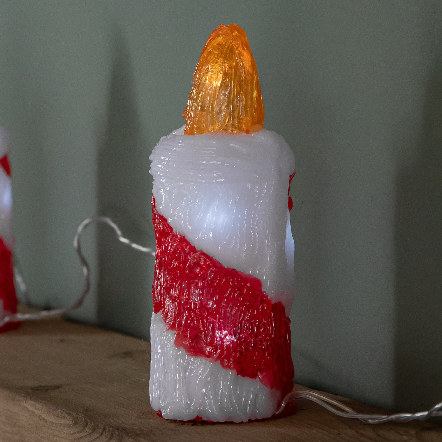 15cm Set of 5 Battery Operated Light up Christmas Candle Ornaments with 30 Cool White LEDs