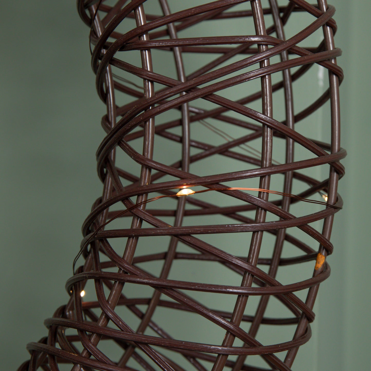 50cm Battery Operated Light up Christmas Wreath with Red Bow & 40 Warm White LEDs