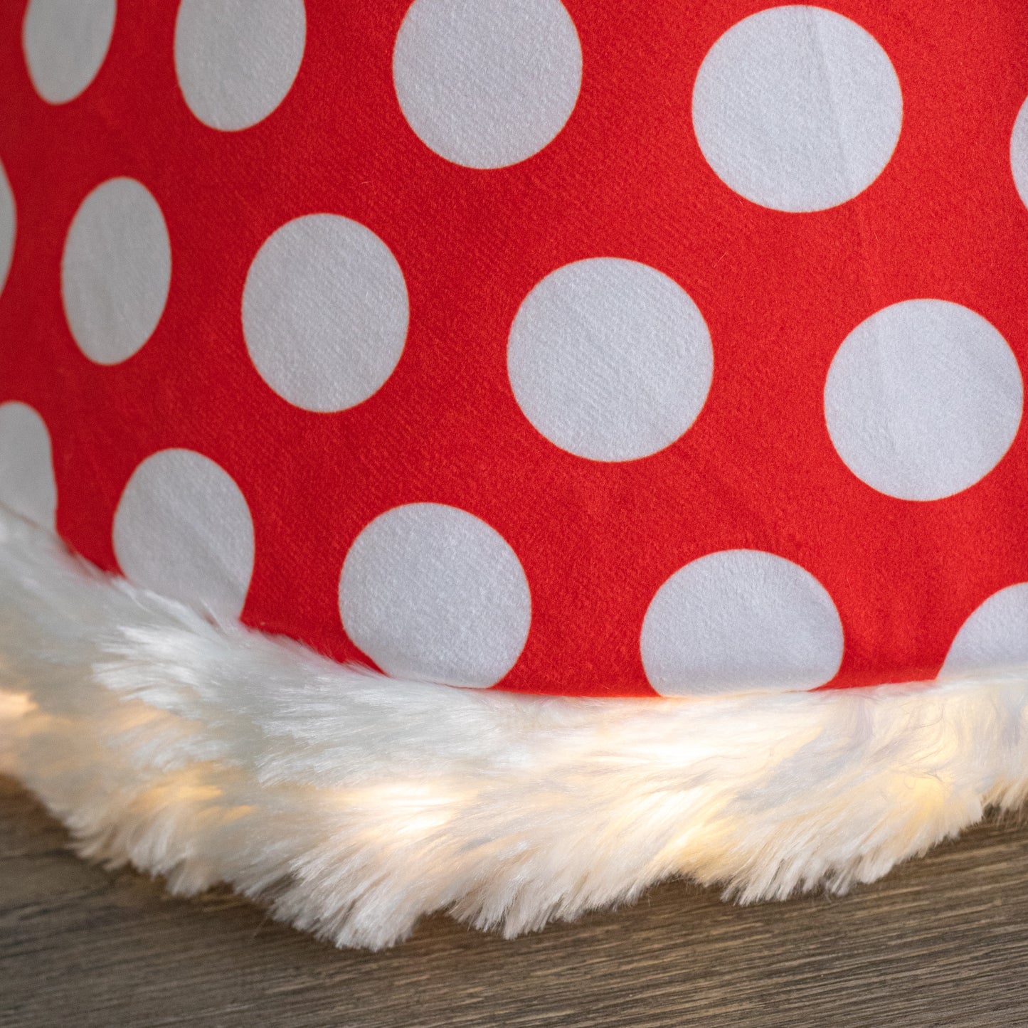 60cm USB Powered Light up Elf Christmas Tree Skirt with Warm White LEDs