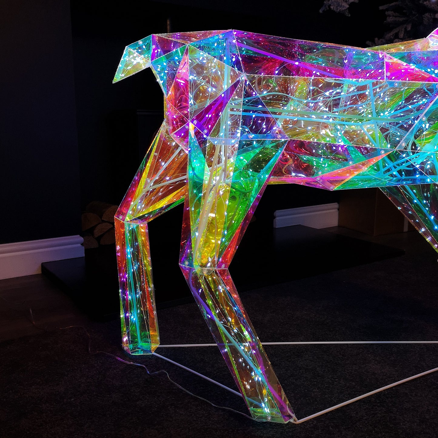 Factory Seconds: 1.4m Light up Standing Dreamlights Iridescent Christmas Stag with 600 White LEDs