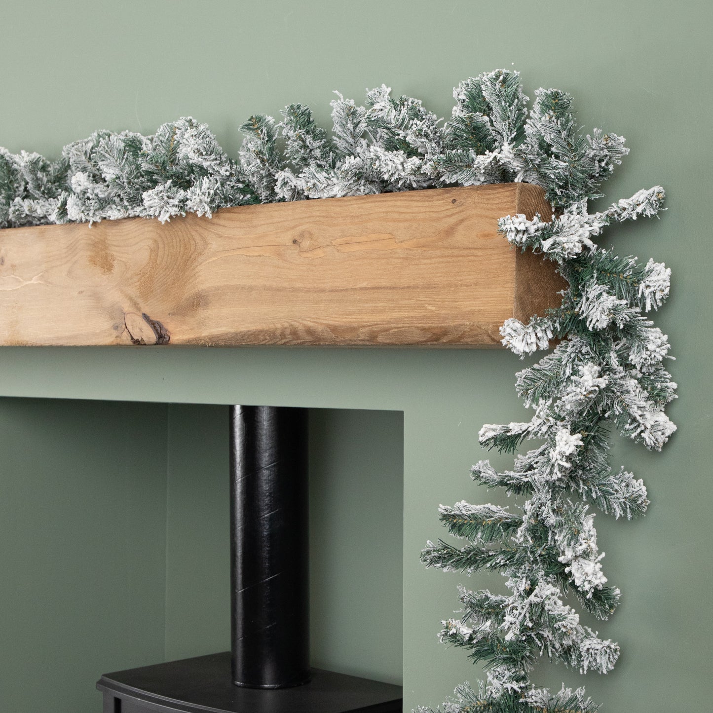 2.7m (9ft) Snow Flocked Woodcote Fir Christmas Garland