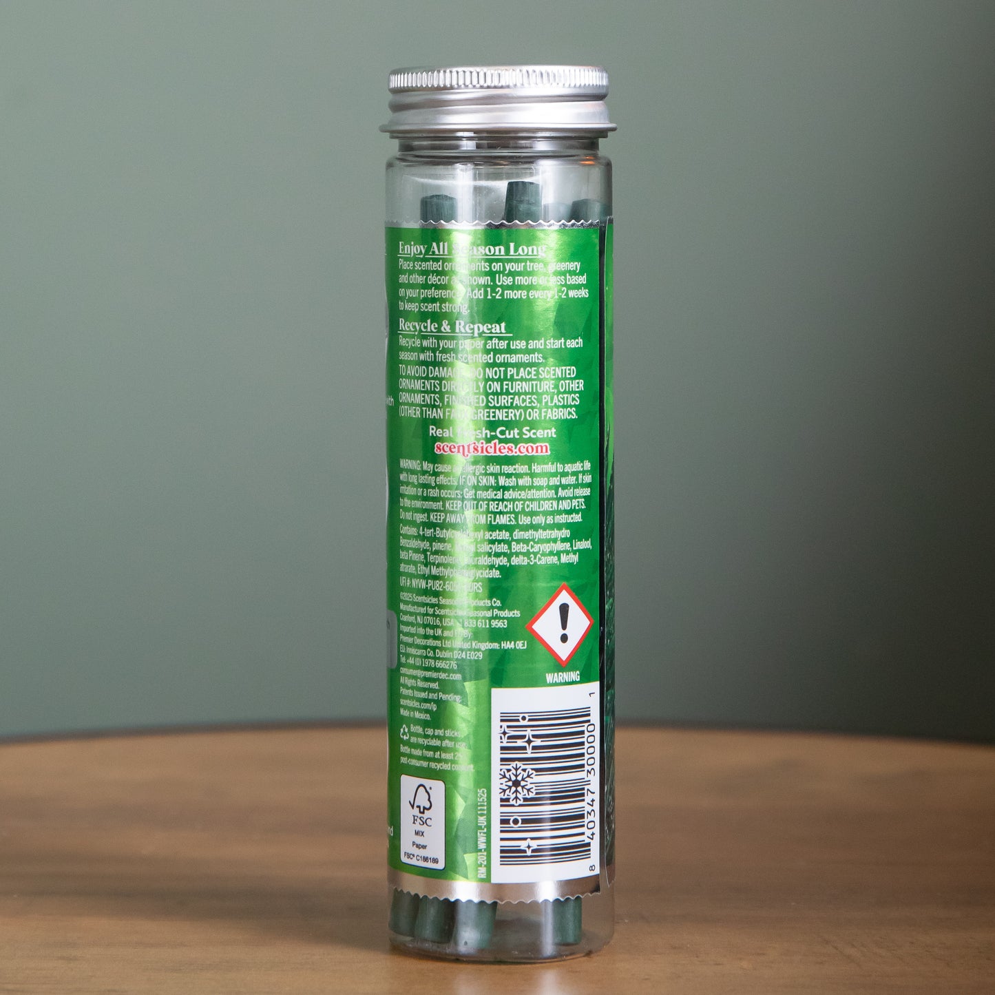 25g White Winter Fir Scented Christmas Scentsicles with 6 Hanging Hooks