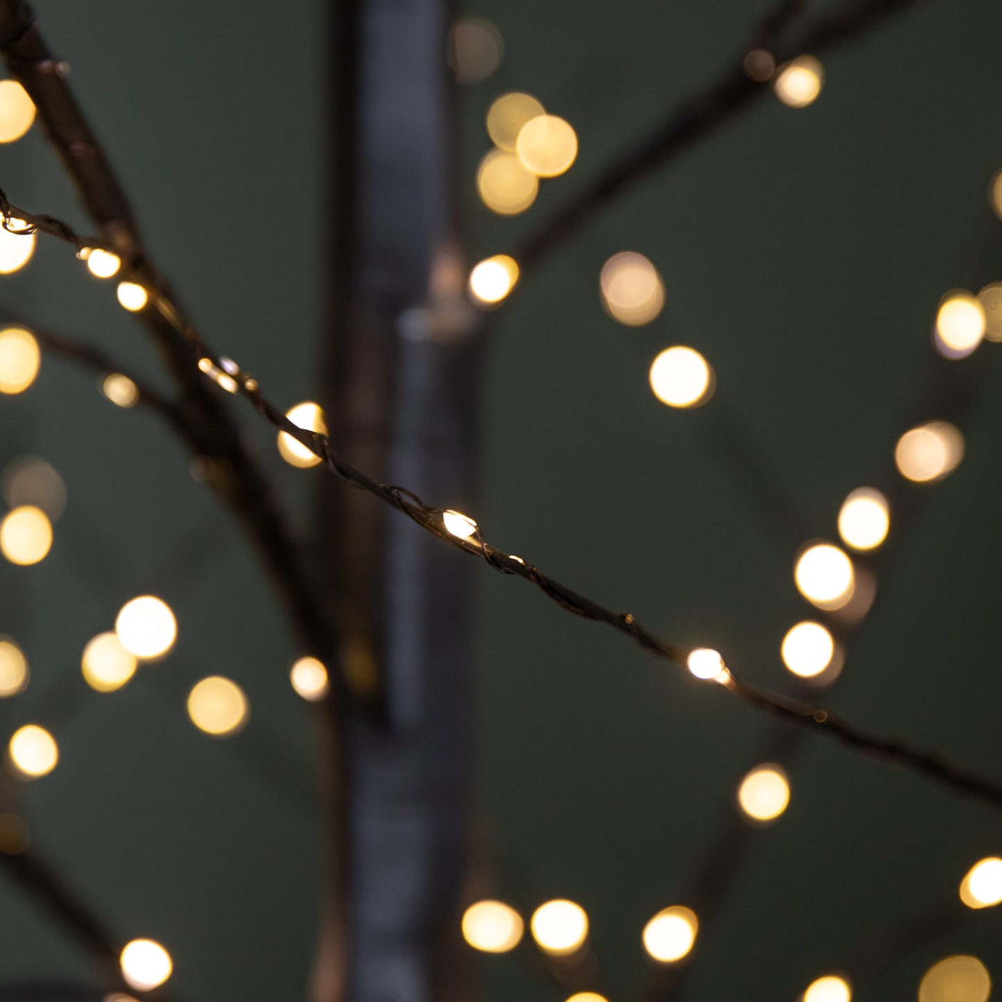 Factory Seconds: 4ft (1.2m) Tall Light up Black Micro Dot Christmas Tree with 400 Warm White LEDs and Remote Control