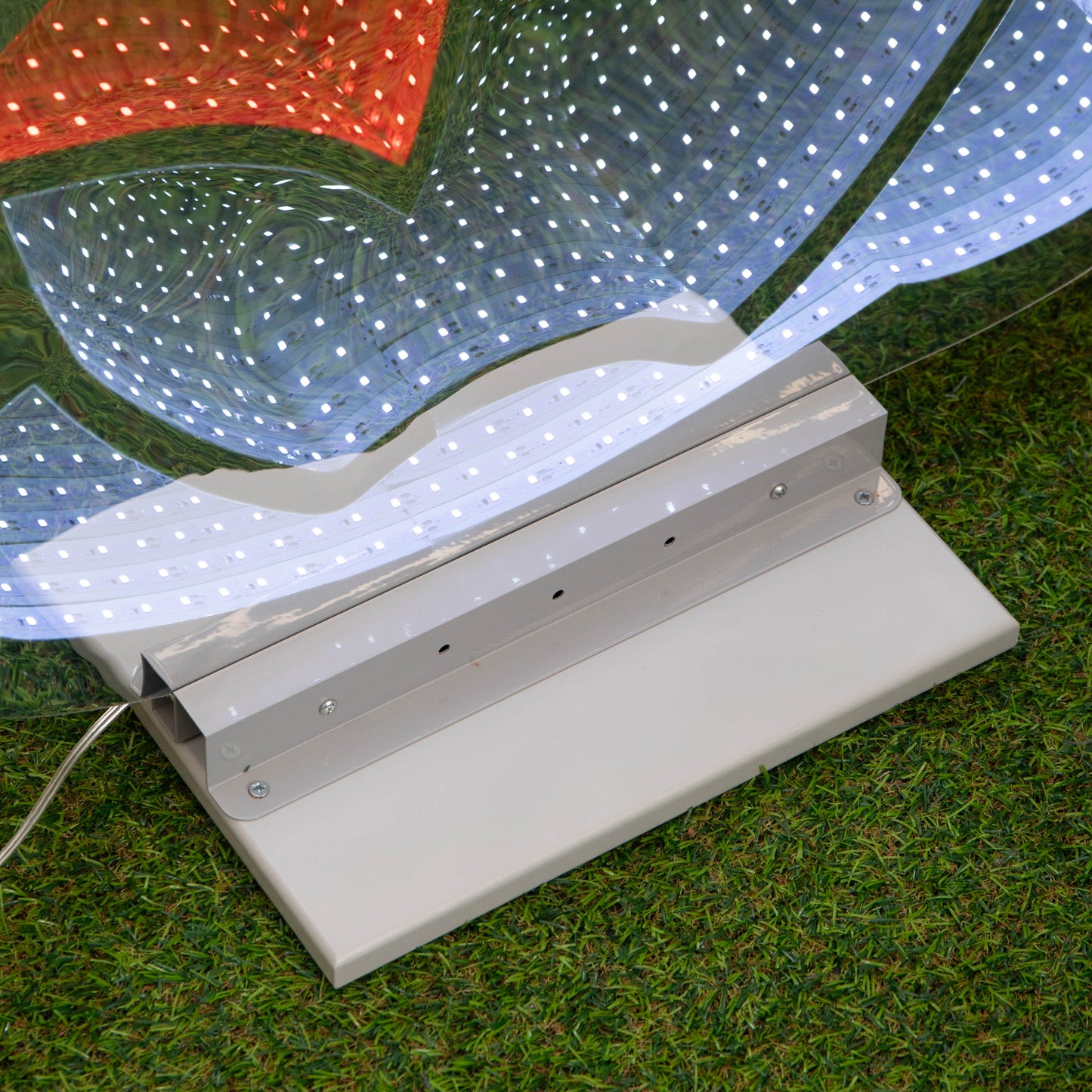 4ft (1.2m) Tall Standing Light up Snowman Infinity Christmas Decoration with Multi-Coloured LEDs