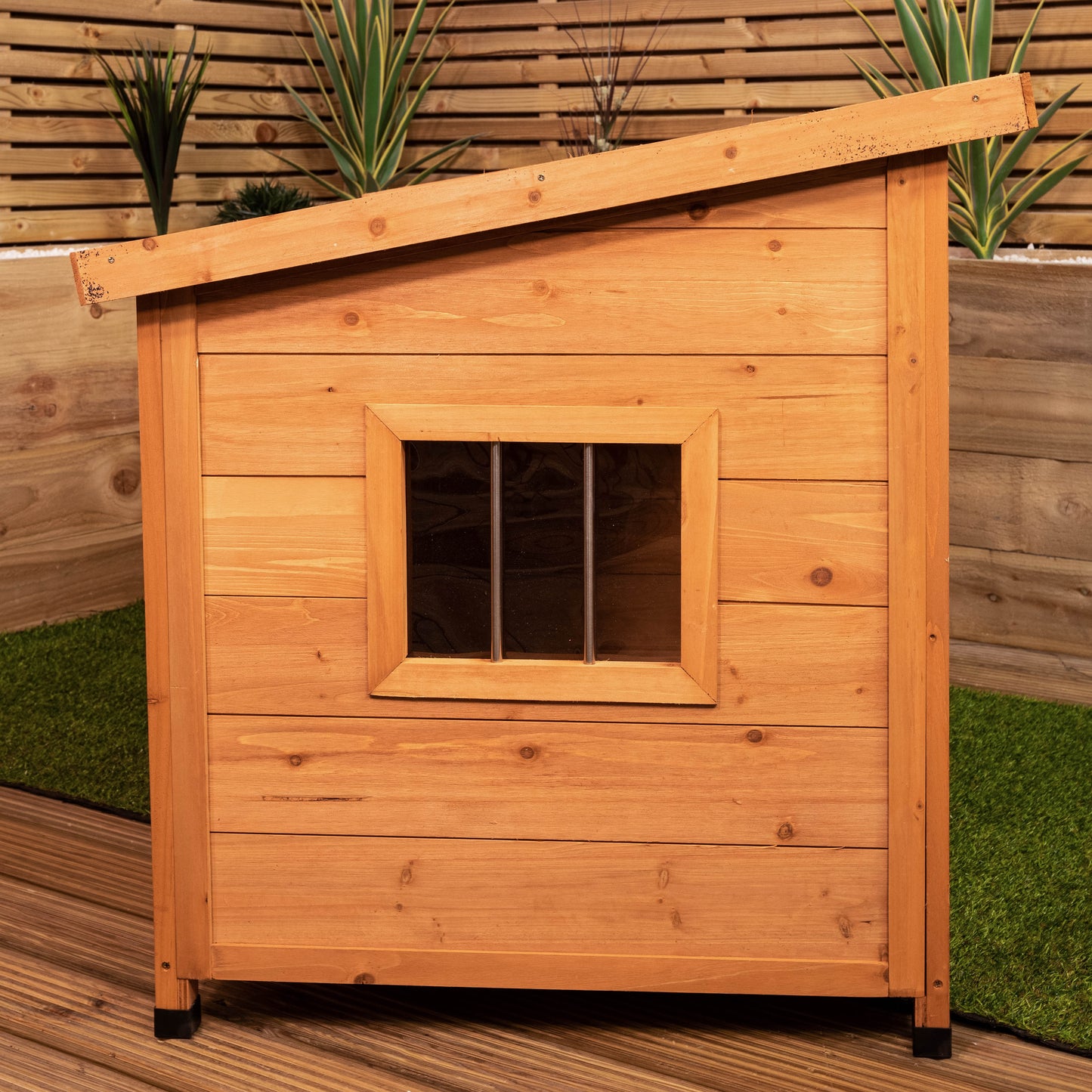82cm x 1.16m Large Outdoor Garden Wooden Dog House Kennel with Window