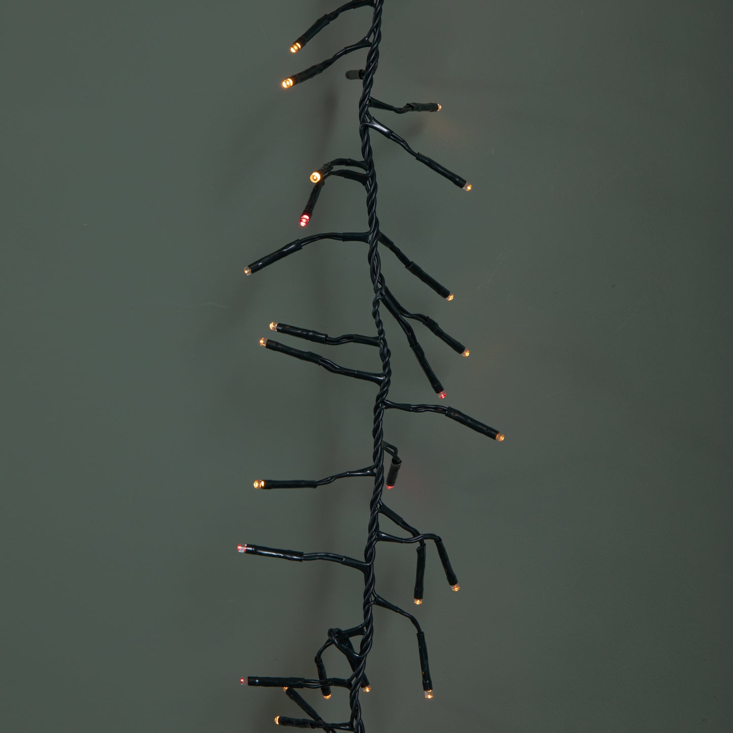 18.5m 1440 LED Christmas Cluster Multi-Action String Lights with Timer in Red & Vintage Gold