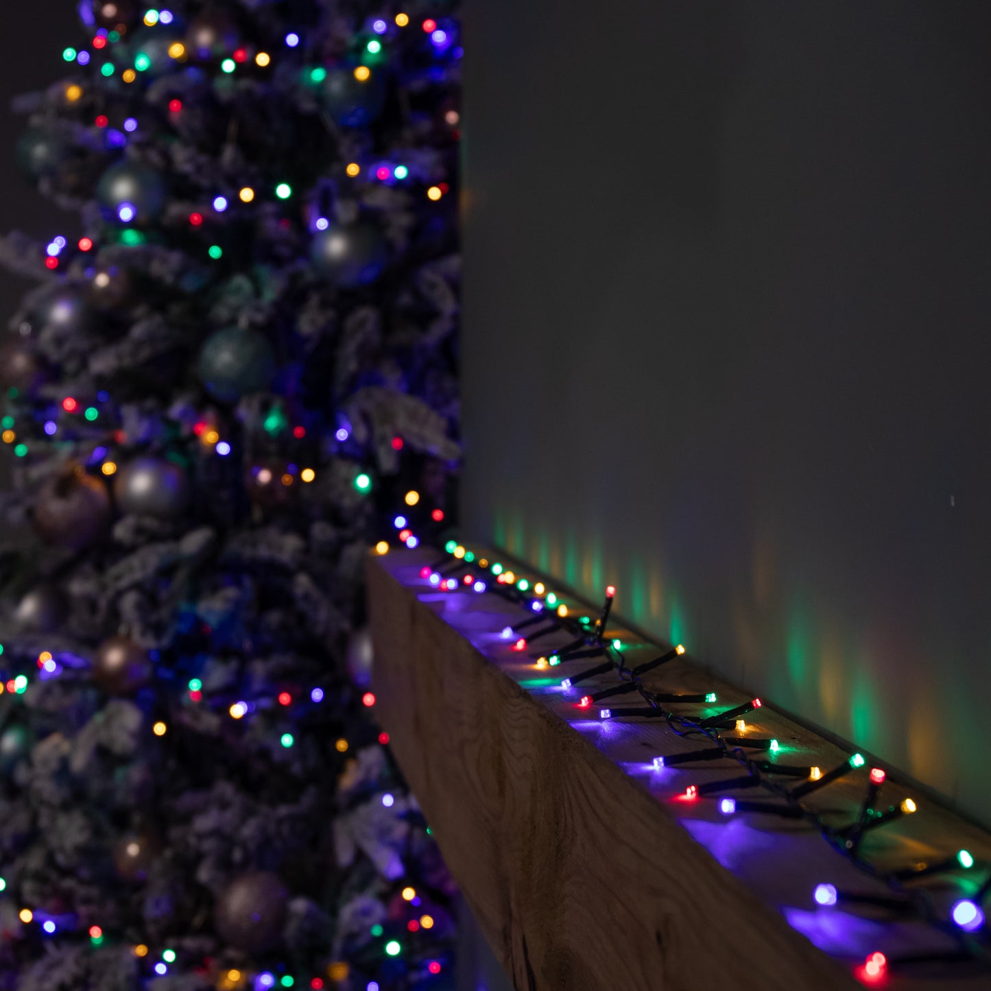 15.5m 600 LED Colour Changing Christmas String Lights in White to Multi-Colour