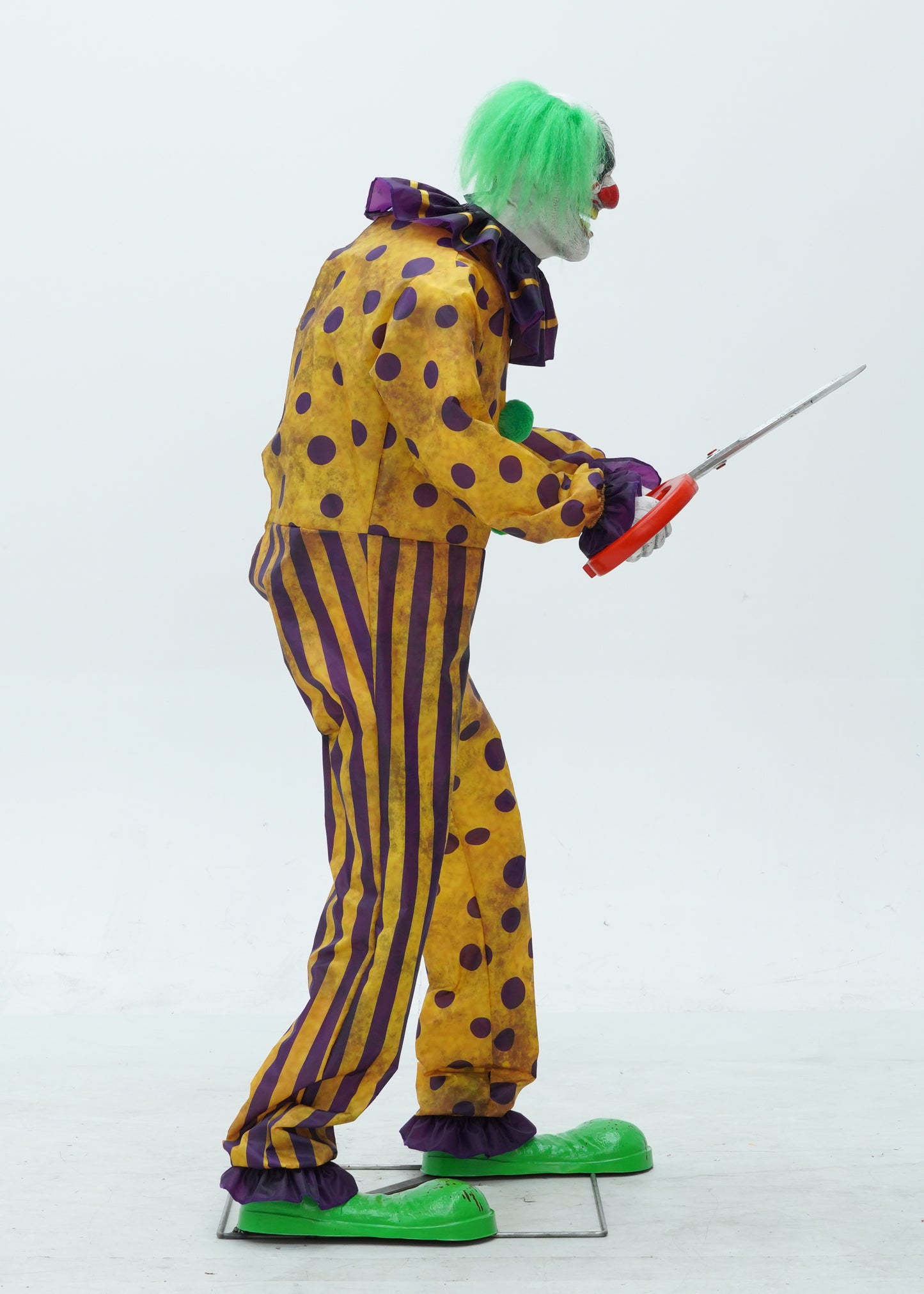 6ft Tall Animated Snippers The Clown Halloween Prop Decoration with LED Eyes