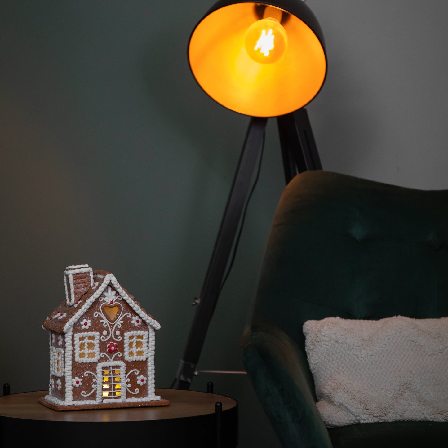 24cm Battery Operated LED Edelweiss Chalet Christmas Gingerbread House Decoration