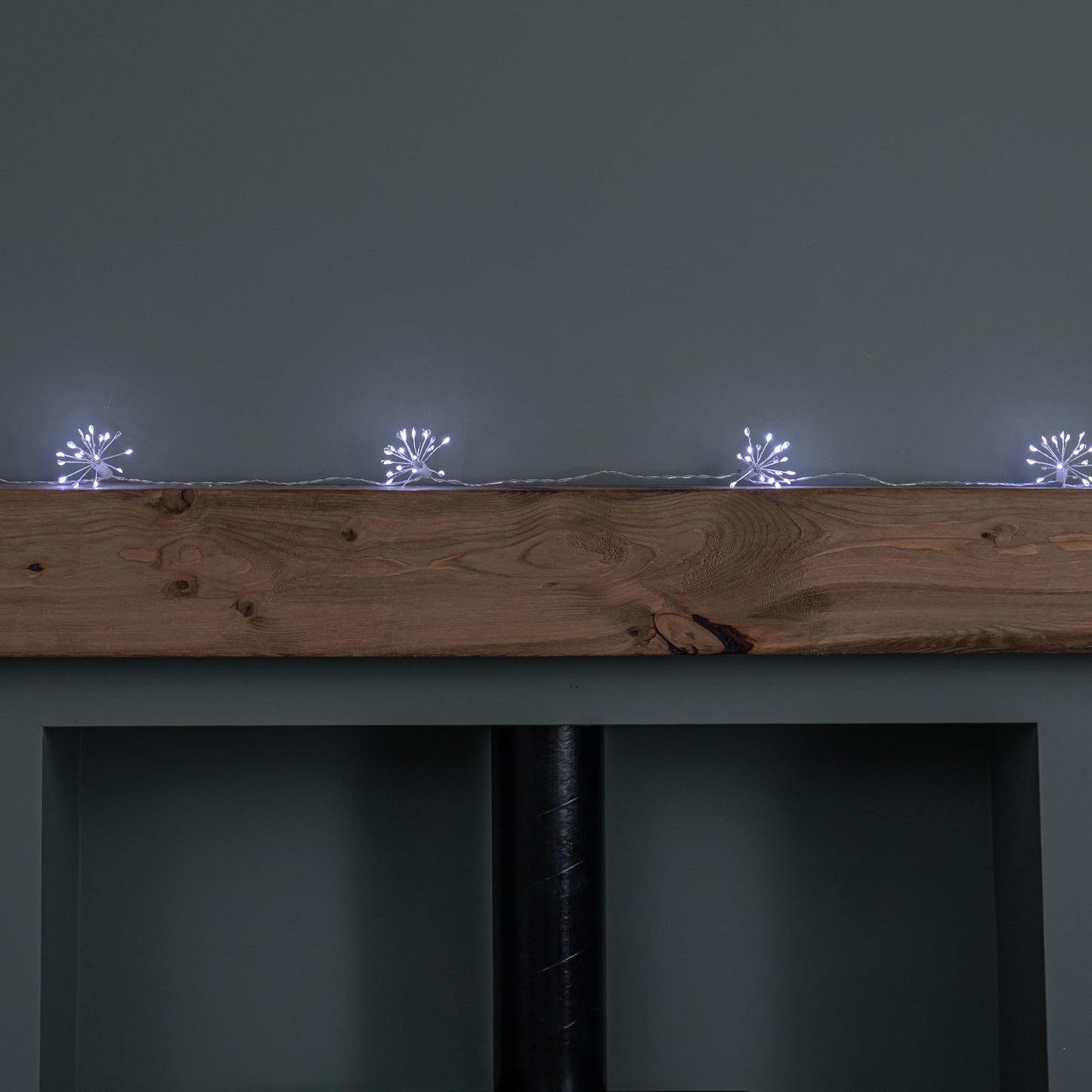 2.7m Set of 10 Twinkling Christmas Starburst String Lights with 200 White LEDs