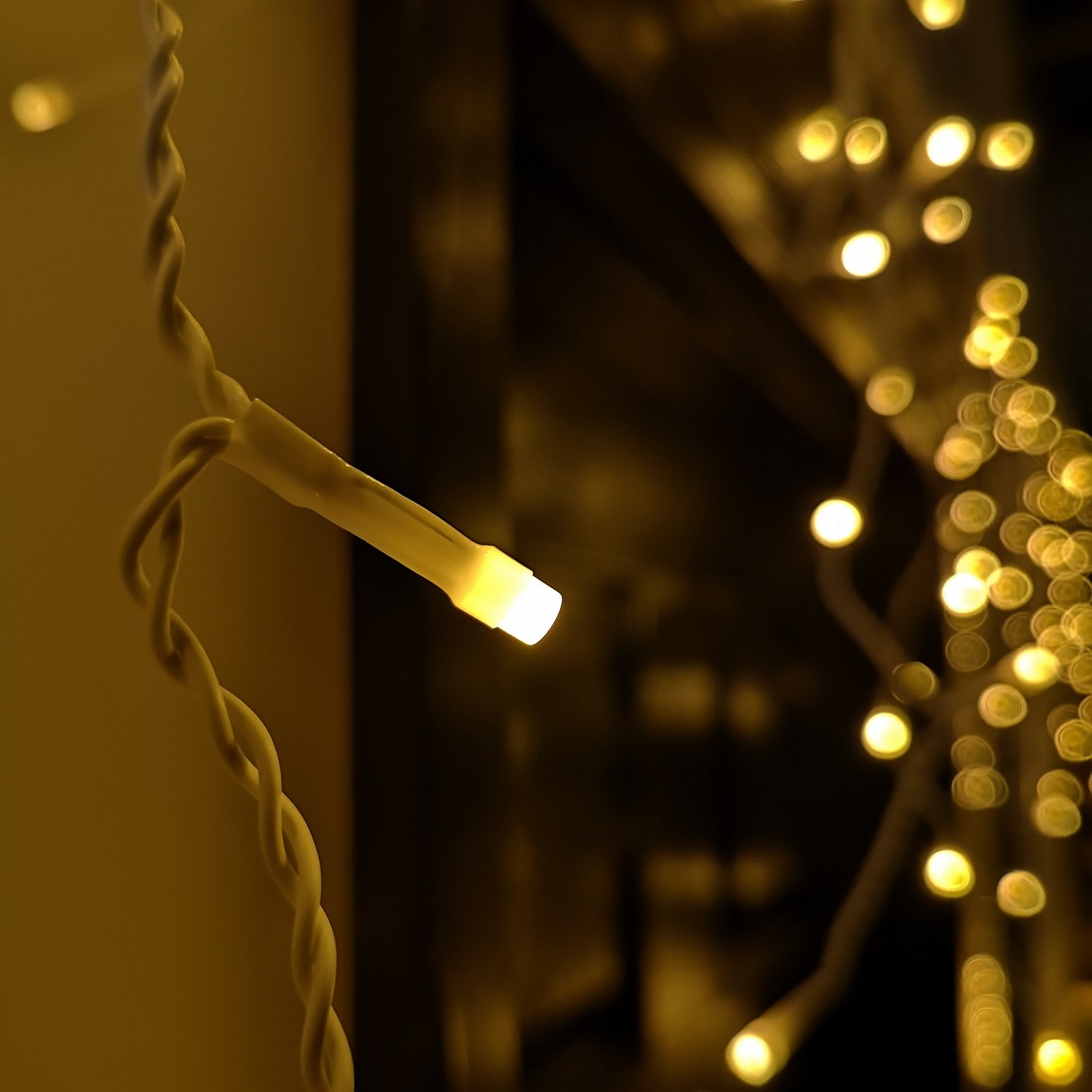 25m 1000 Vintage Gold LED Frosted Icicle Indoor Outdoor Christmas Lights with Timer