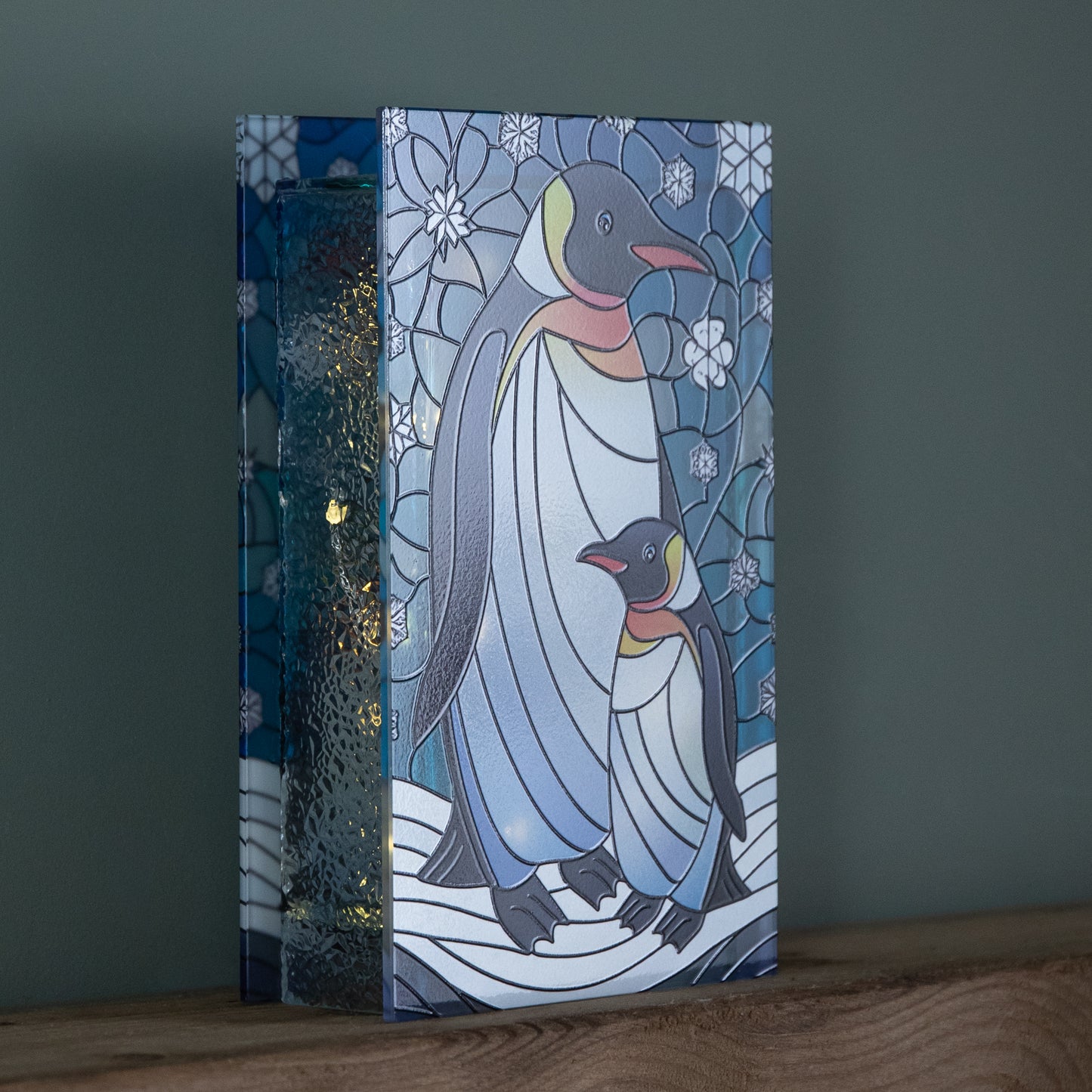 21cm Battery Operated Light up Double Sided Stained Glass Mother & Baby Penguin Decoration with LEDs