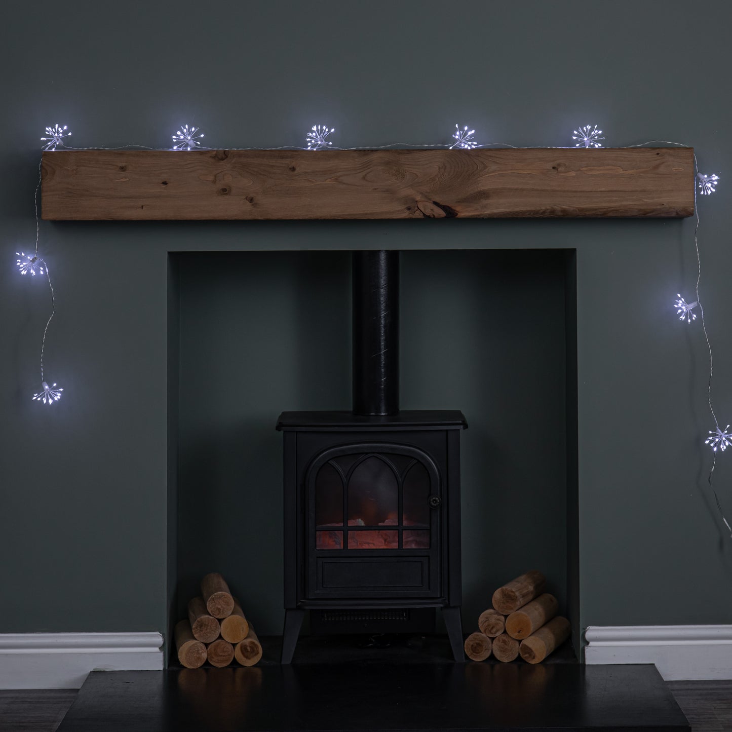 2.7m Set of 10 Twinkling Christmas Starburst String Lights with 200 White LEDs