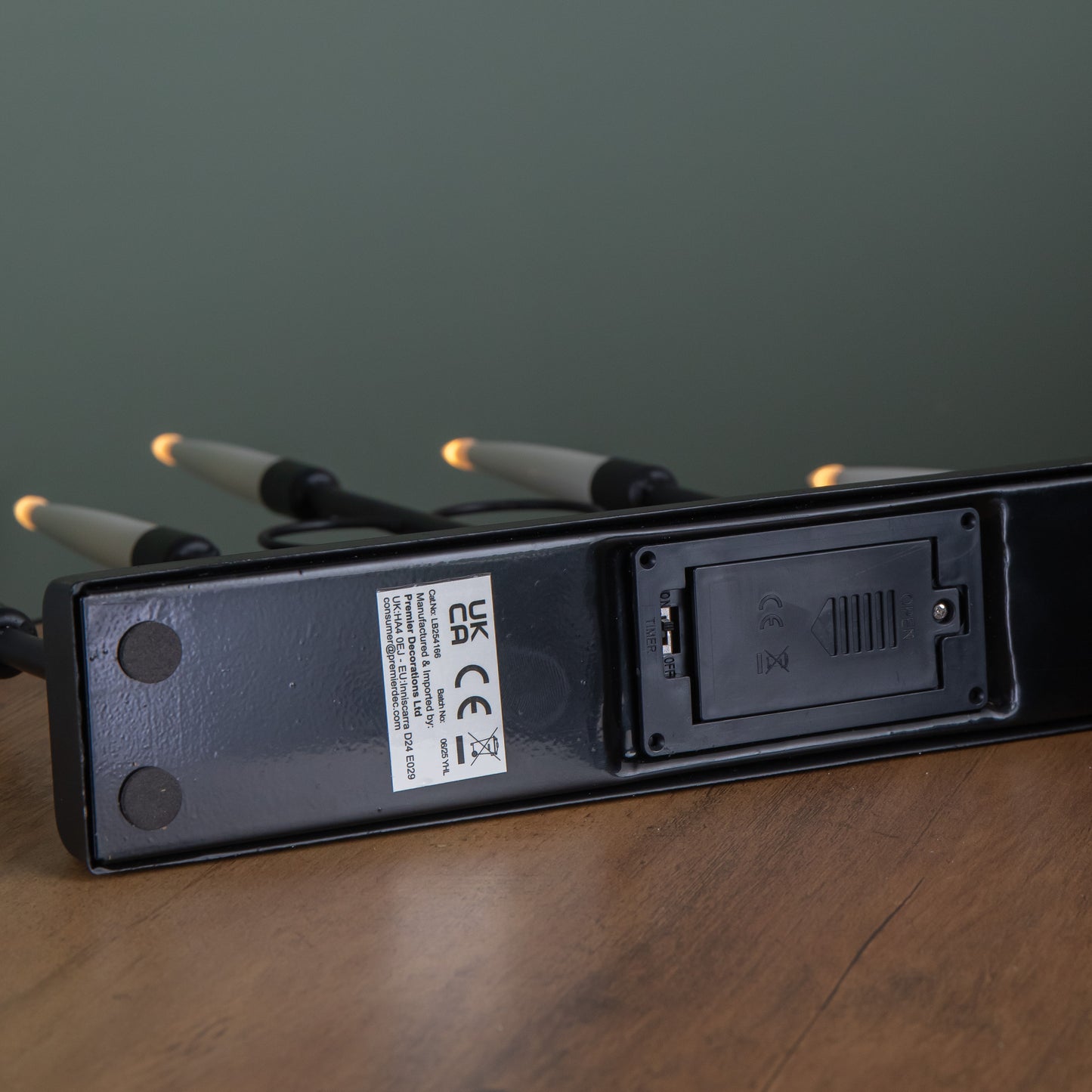 32cm Battery Operated Light up Black Metal Heart Christmas Candlebridge with 5 Warm White LEDs