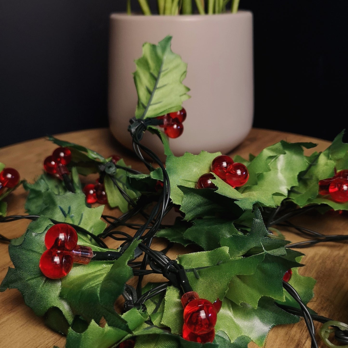 Premier 2.8m Holly Garland with Red Berries and 40 Red Leds