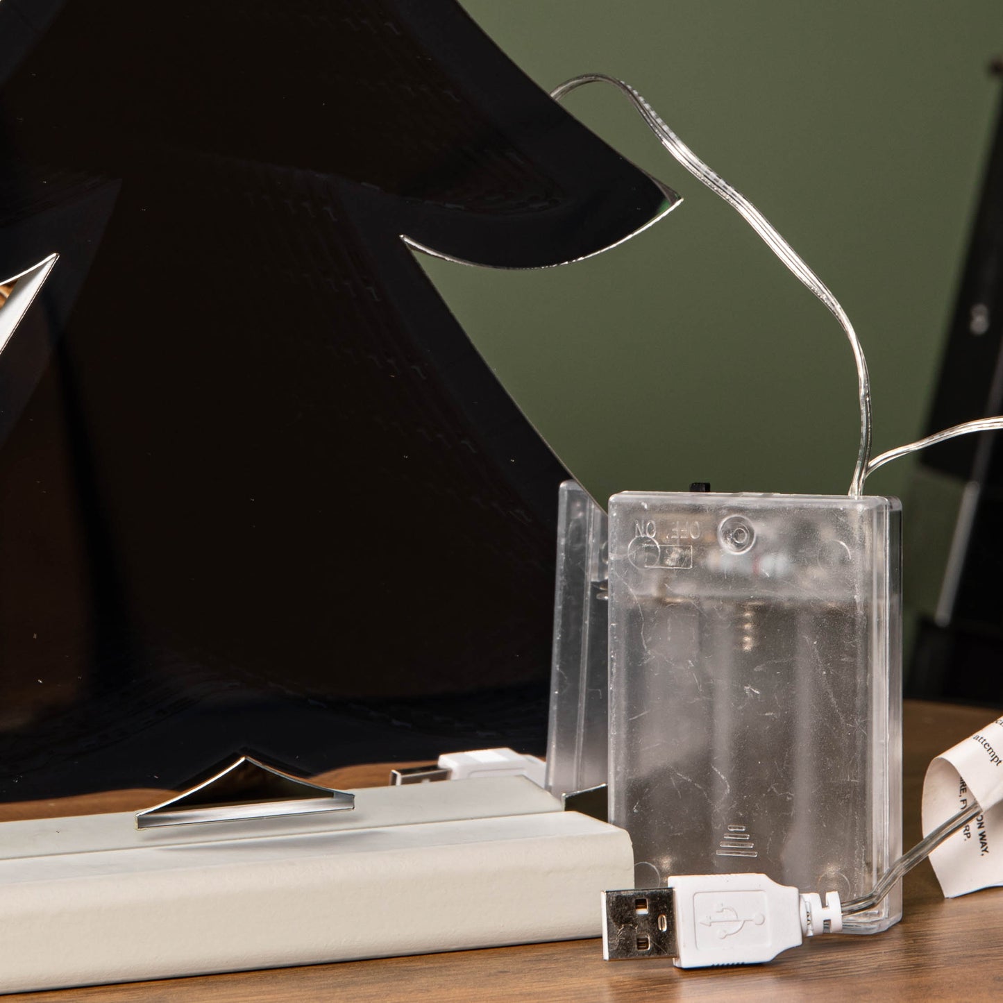 30cm Standing Infinity Christmas Tree Light with Wooden Base and Green LEDs