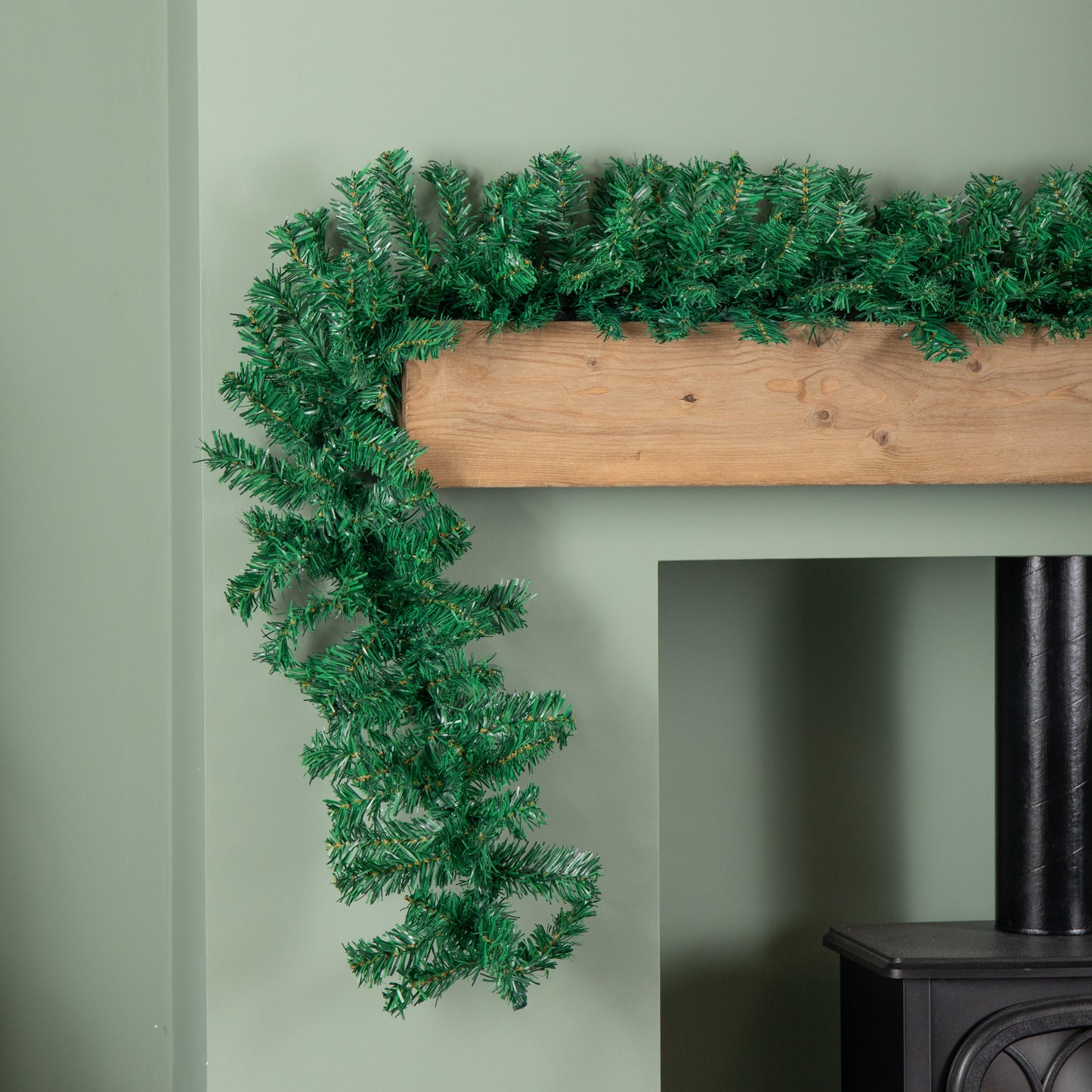2.7m Plain Green Christmas Garland with 260 Tips