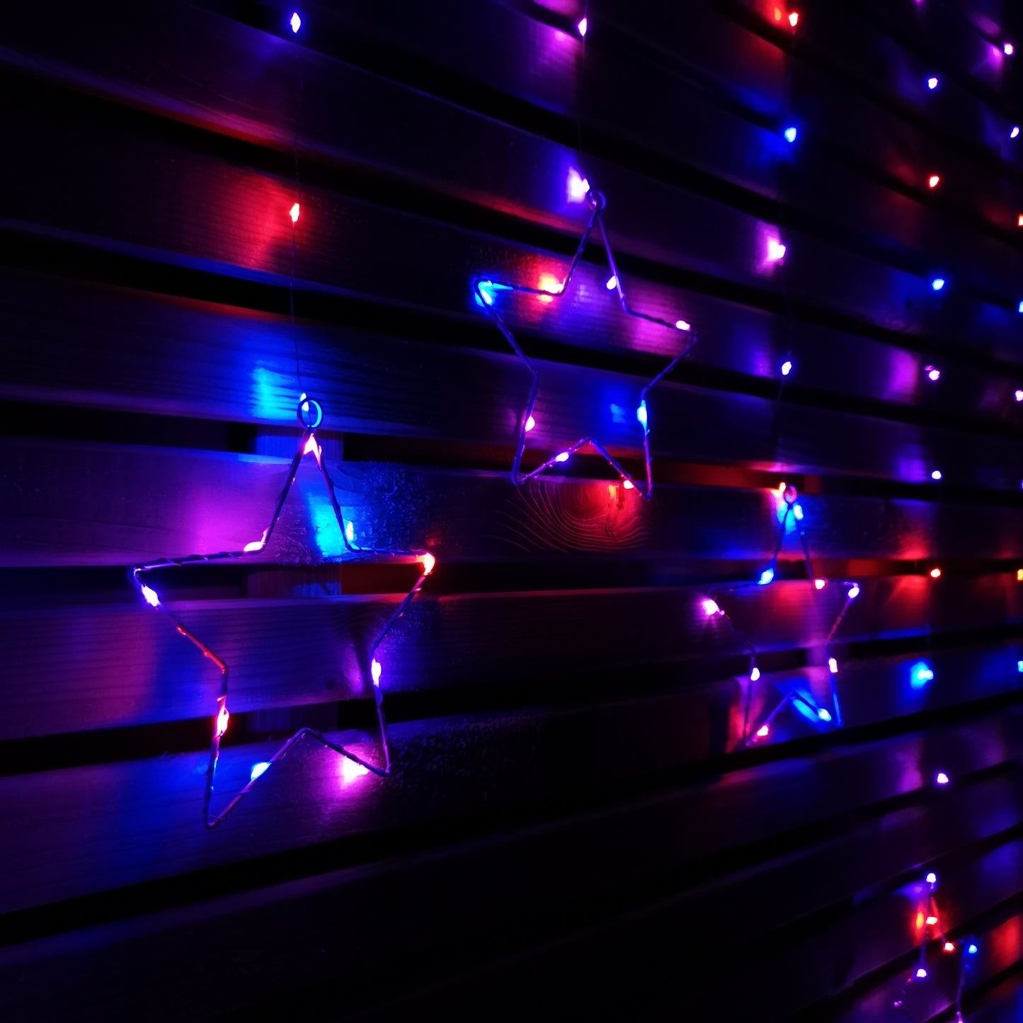 1.2m Battery Operated Christmas Star Curtain Lights with 140 Rainbow LEDs