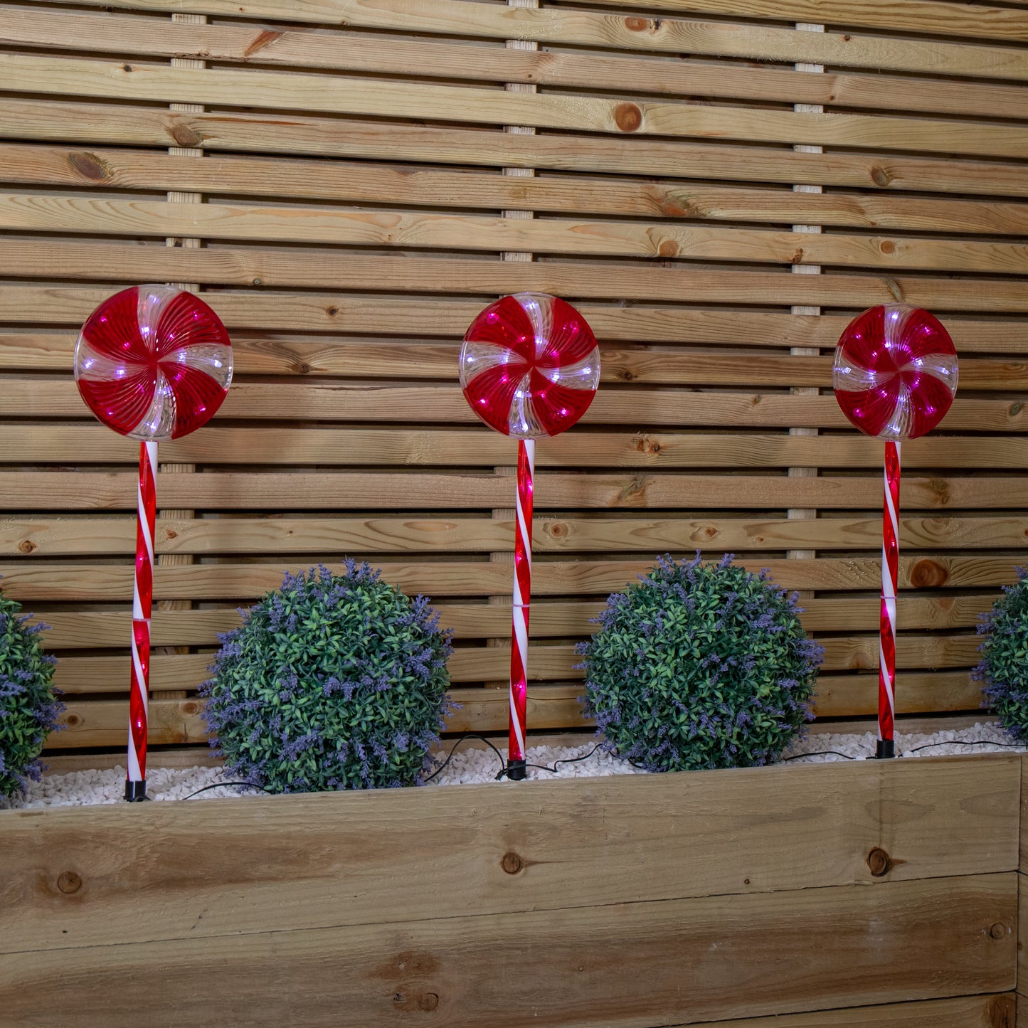 58cm Light up Red and White Candy Pop Christmas Pathfinders with 63 White LEDs