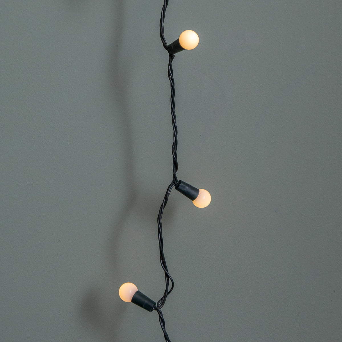 50 LED Pearl Berry Multi-Action Christmas String Lights in Warm White