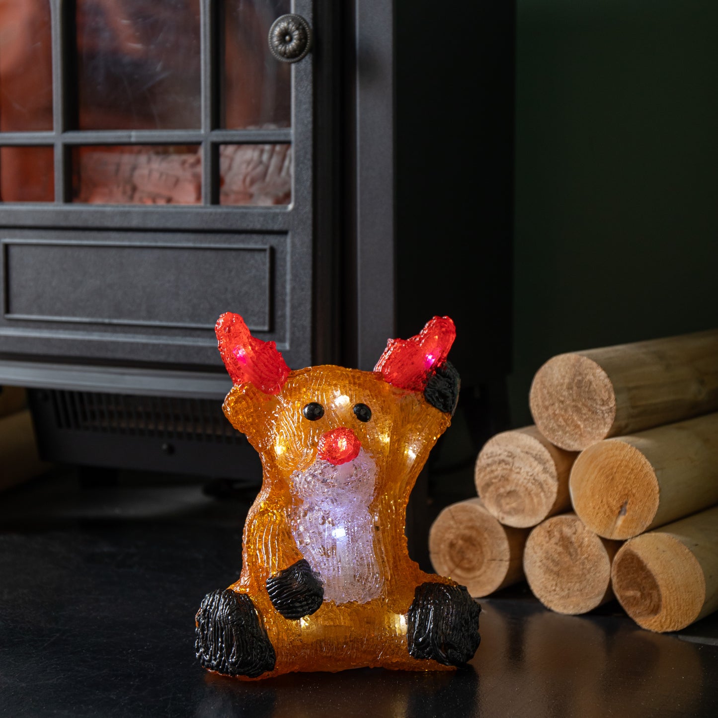 20cm Battery Operated Light up Acrylic Christmas Reindeer Decoration with 16 Ice White LEDs