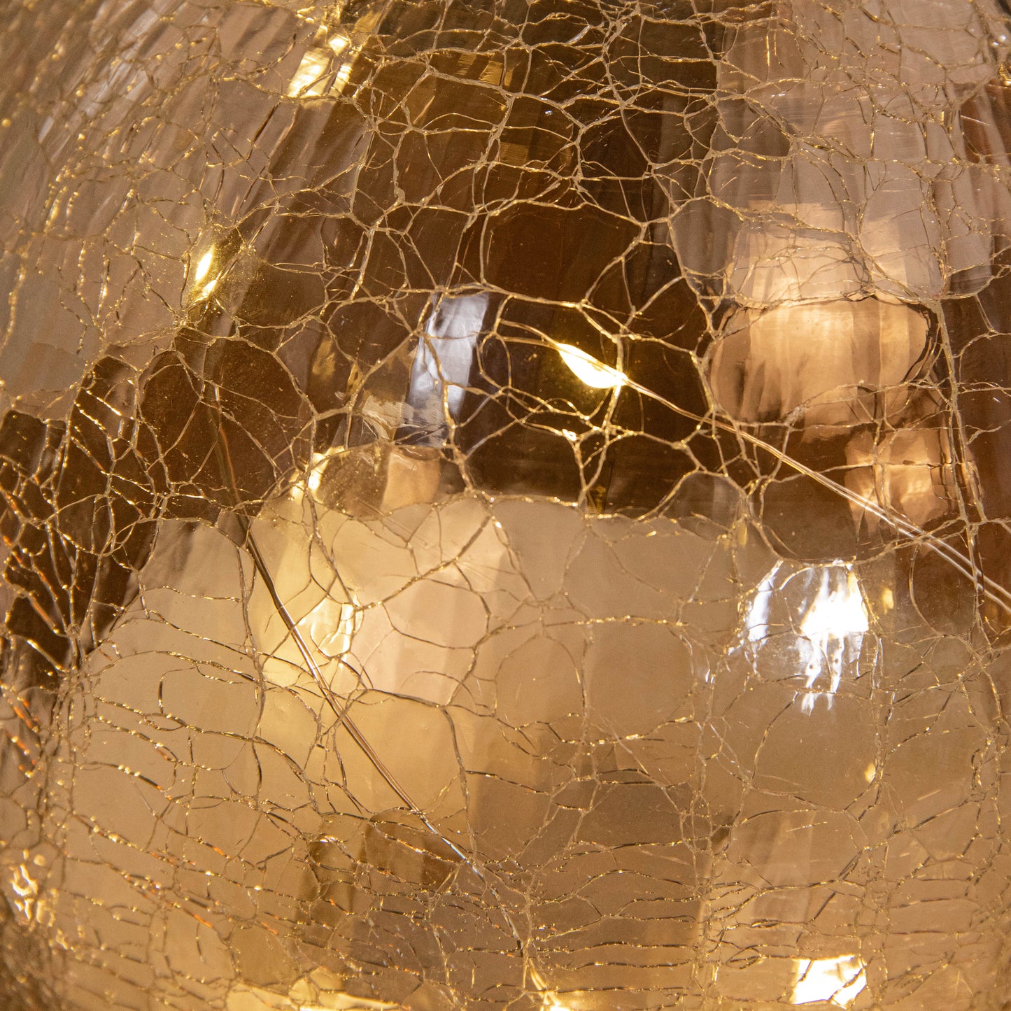 20cm Battery Operated Light up Robin Crackle Glass Ball with 15 Warm White LEDs