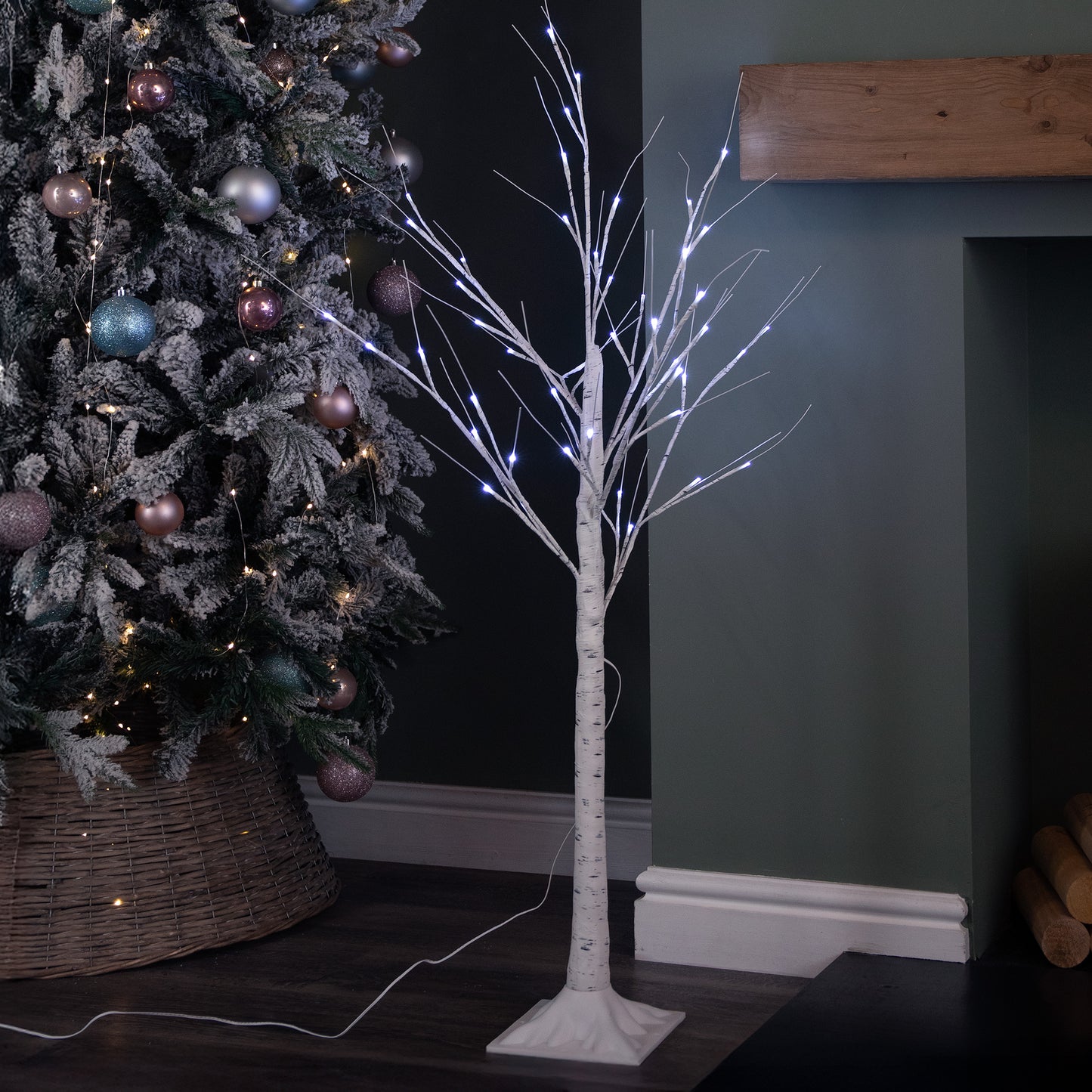 1.2m (4ft) Light up White Christmas Birch Tree with 48 Ice White LEDs