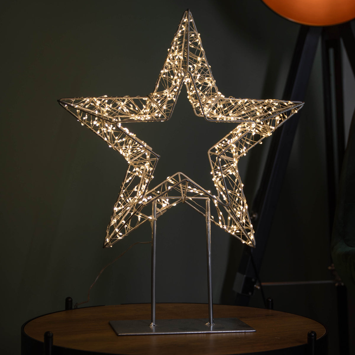 46cm Light up Dewdrop Christmas Star on Metal Stand with 720 Warm White LEDs