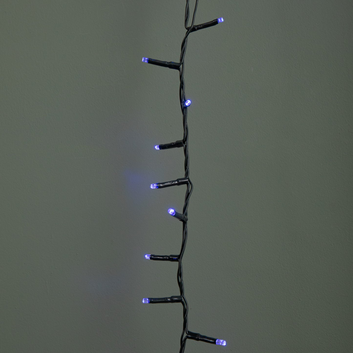 15.5m 600 LED Colour Changing Christmas String Lights in White to Blue