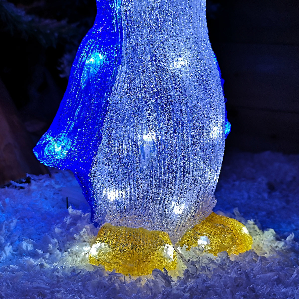 30cm Light Up LED Standing Acrylic Christmas Penguin Decoration With Santas Hat Indoor Outdoor