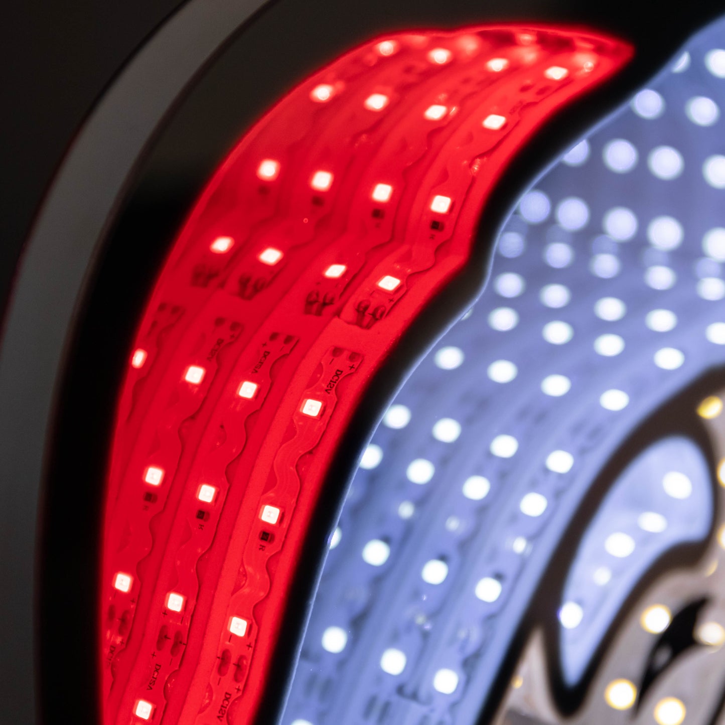 40cm Infinity Santa's Head Christmas Decoration on Wooden Base with Red & White LEDs