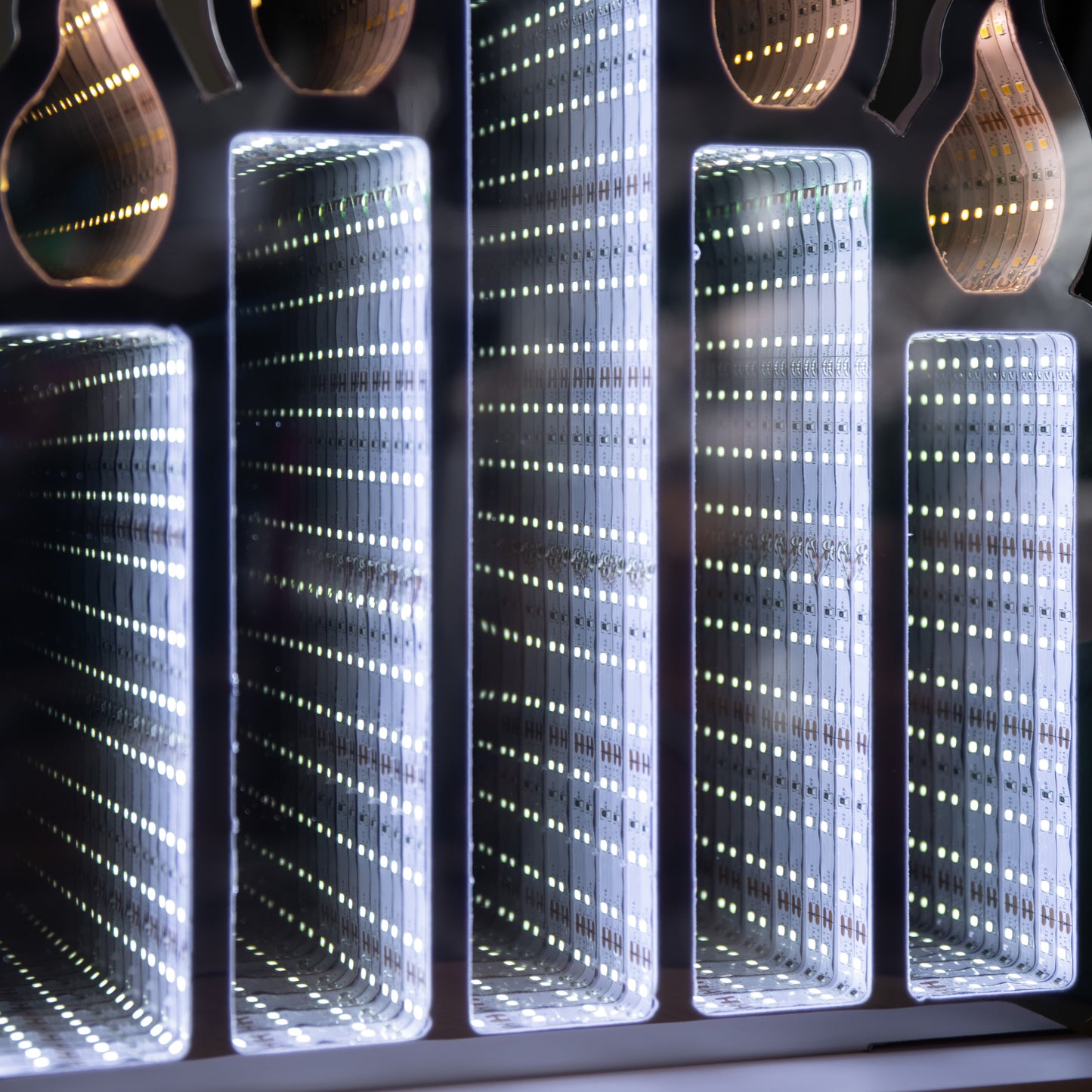 40cm Light up Standing Candlebridge with Flickering Flame Christmas Infinity Mirror