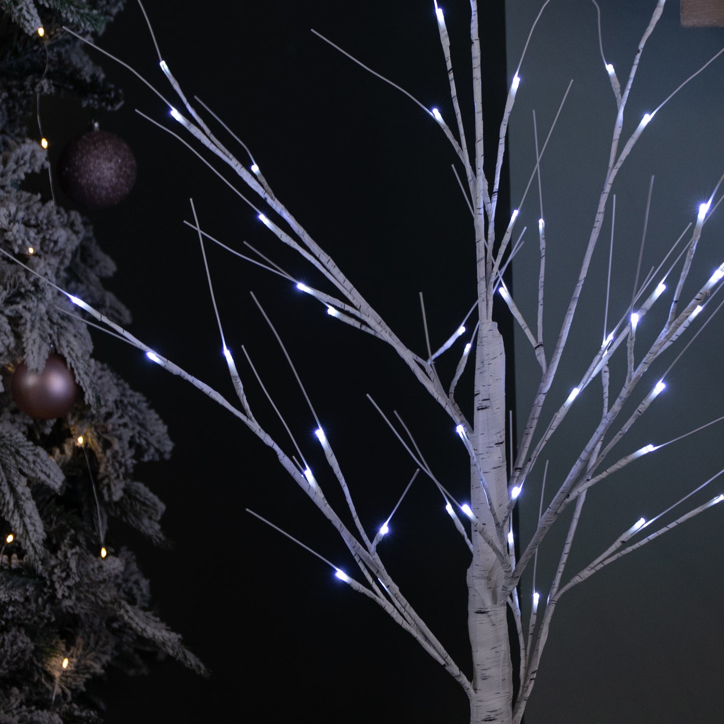 1.2m (4ft) Light up White Christmas Birch Tree with 48 Ice White LEDs
