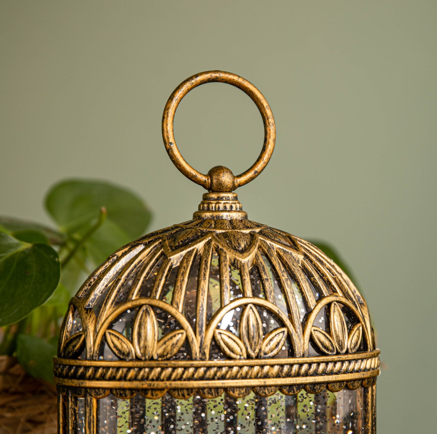 24cm Dual Powered Light up Christmas Robin Scene Water Spinner with Warm White LEDs