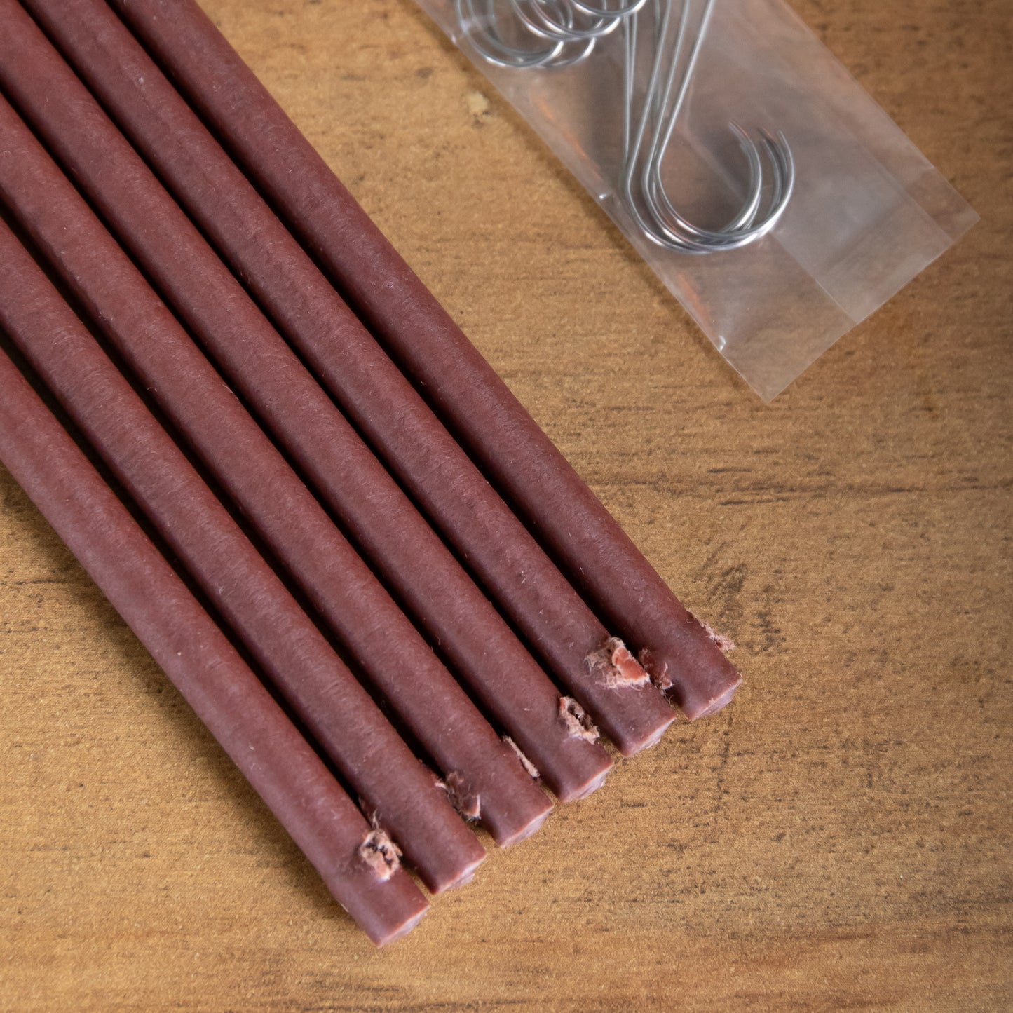 3 Packs of 25g Two Dashes of Cinnamon Scented Christmas Scentsicles with 6 Hanging Hooks