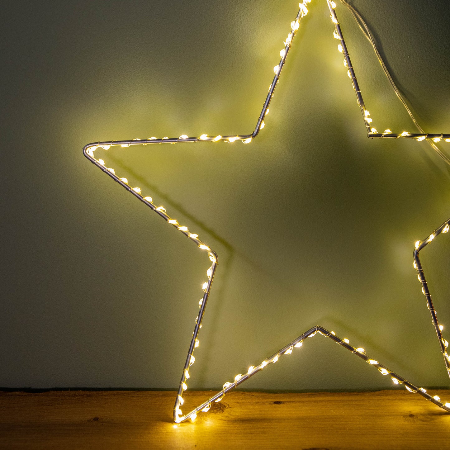 30cm Light up Dewdrop Christmas 2D Star with 120 Warm White LEDs & Timer Function