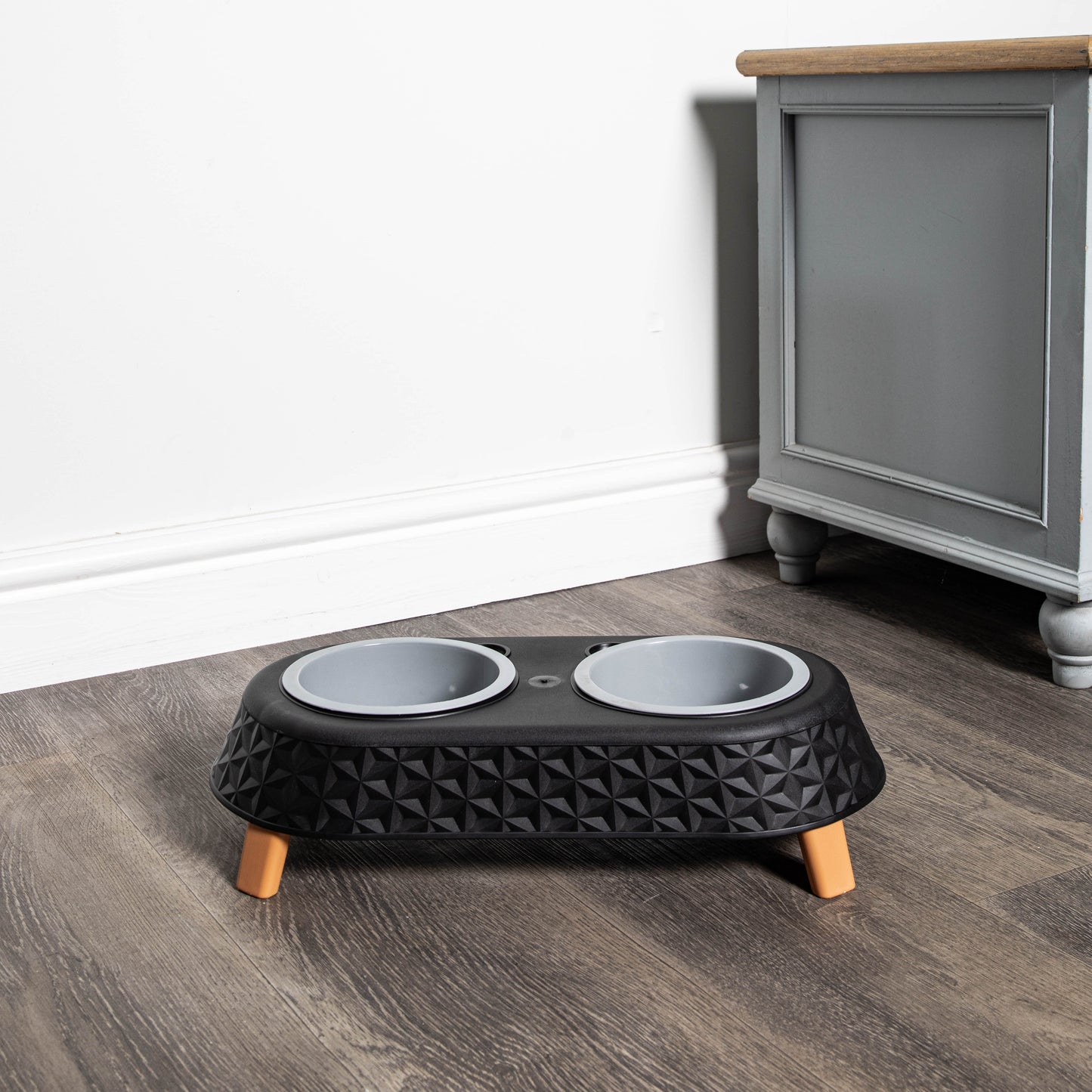 16cm x 9cm Black Plastic Raised Double Pet Bowl Feeding Station with Stand