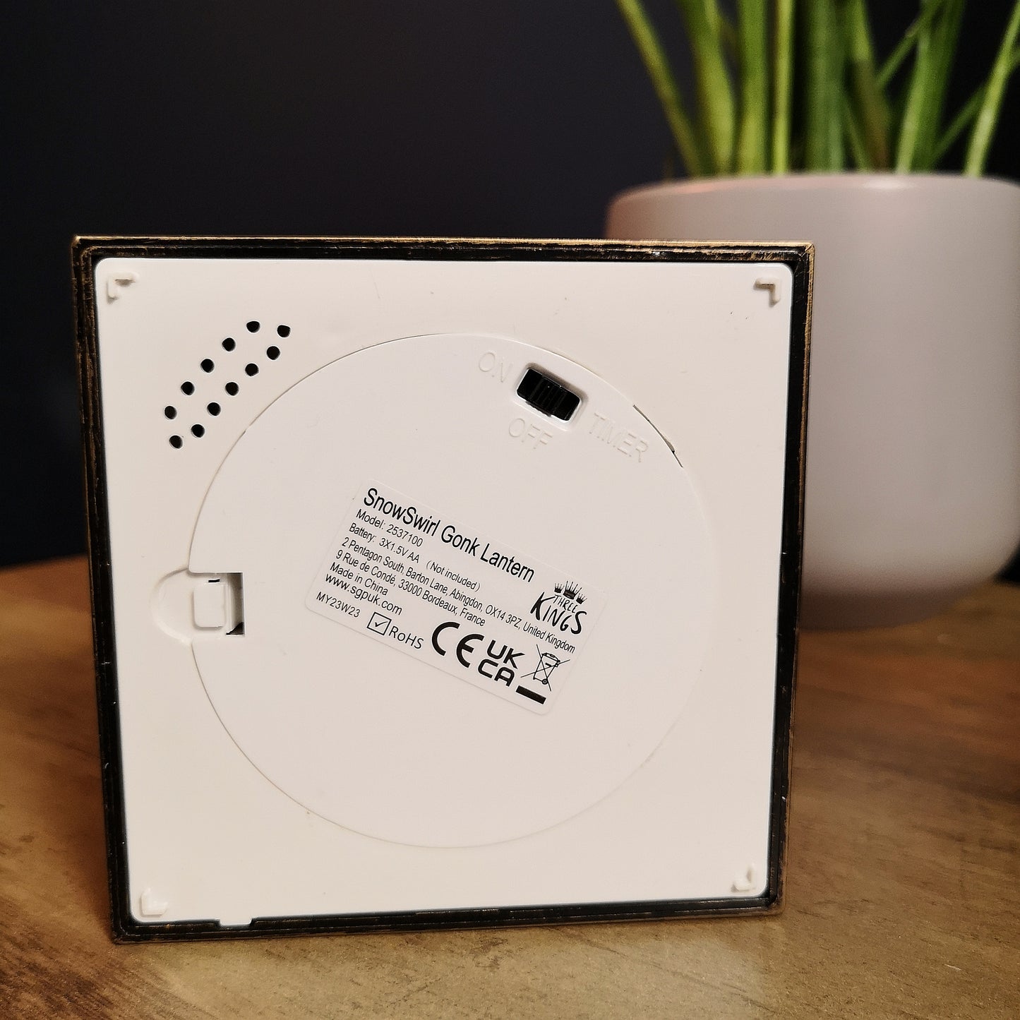 28cm LED Christmas Glitter Water Spinner Antique Lantern Snowy Gonk Scene