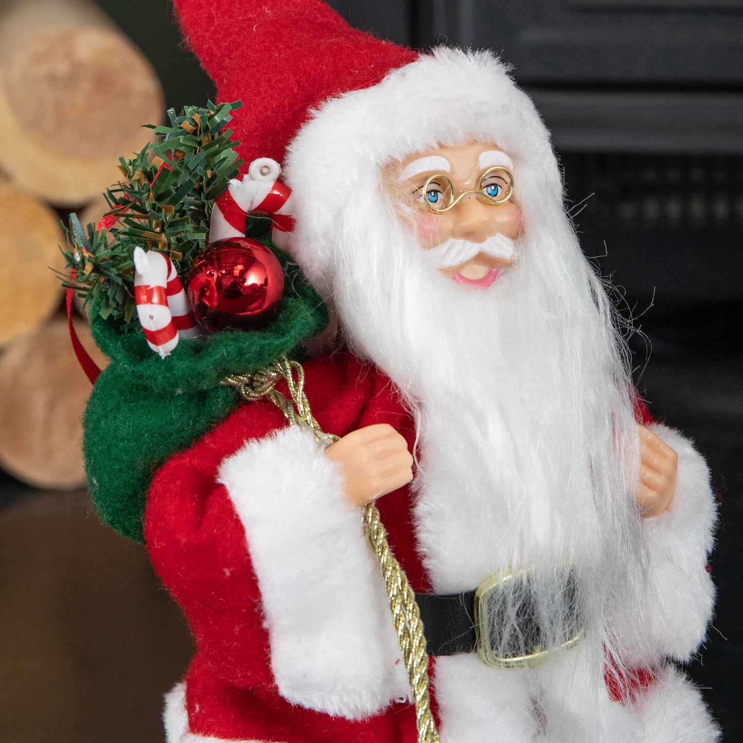 24cm Red and White Traditional Hanging Santa Christmas Pendant