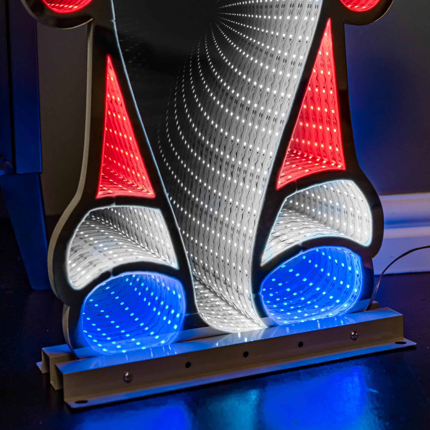 60cm Infinity Christmas Santa on Metal Base with Multi-Coloured LEDs