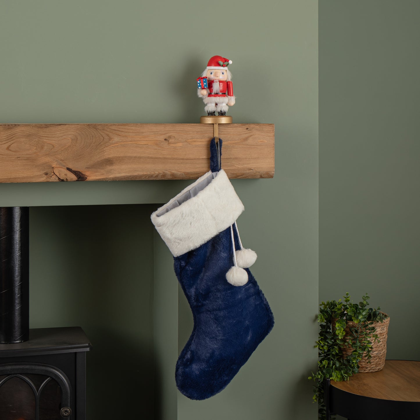 19cm Traditional Wooden Santa Nutcracker Christmas Stocking Holder