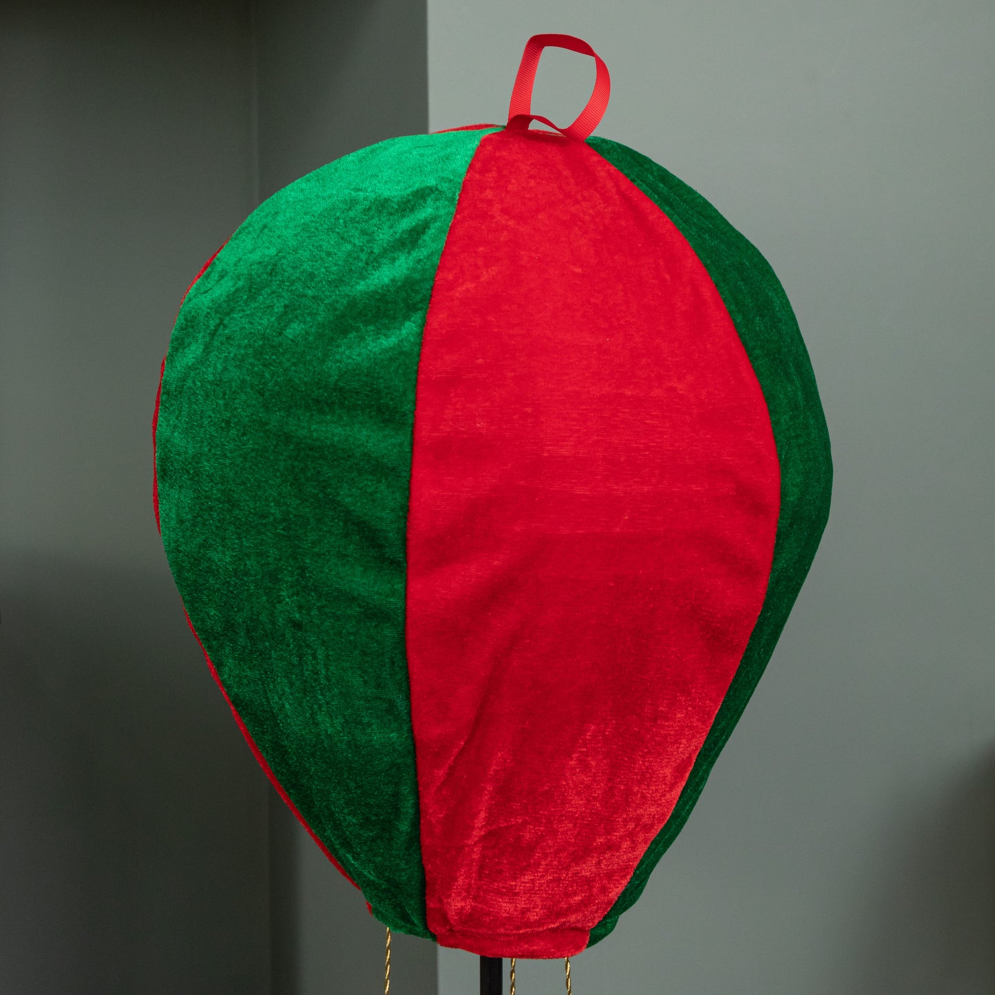 80cm Red and Green Santa's Hot Air Balloon Hanging Christmas Decoration