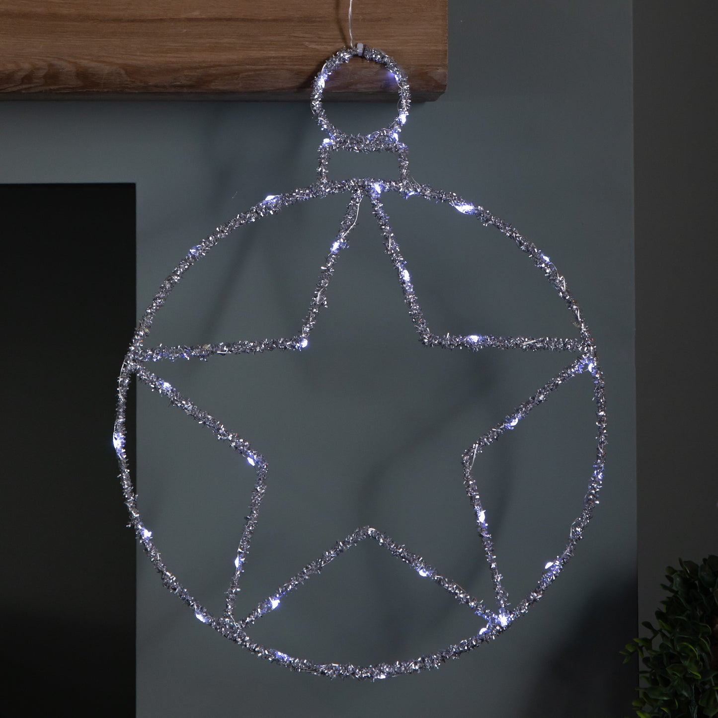 49cm Battery Powered Light up Christmas Silver Star Ball with Twinkling White LEDs