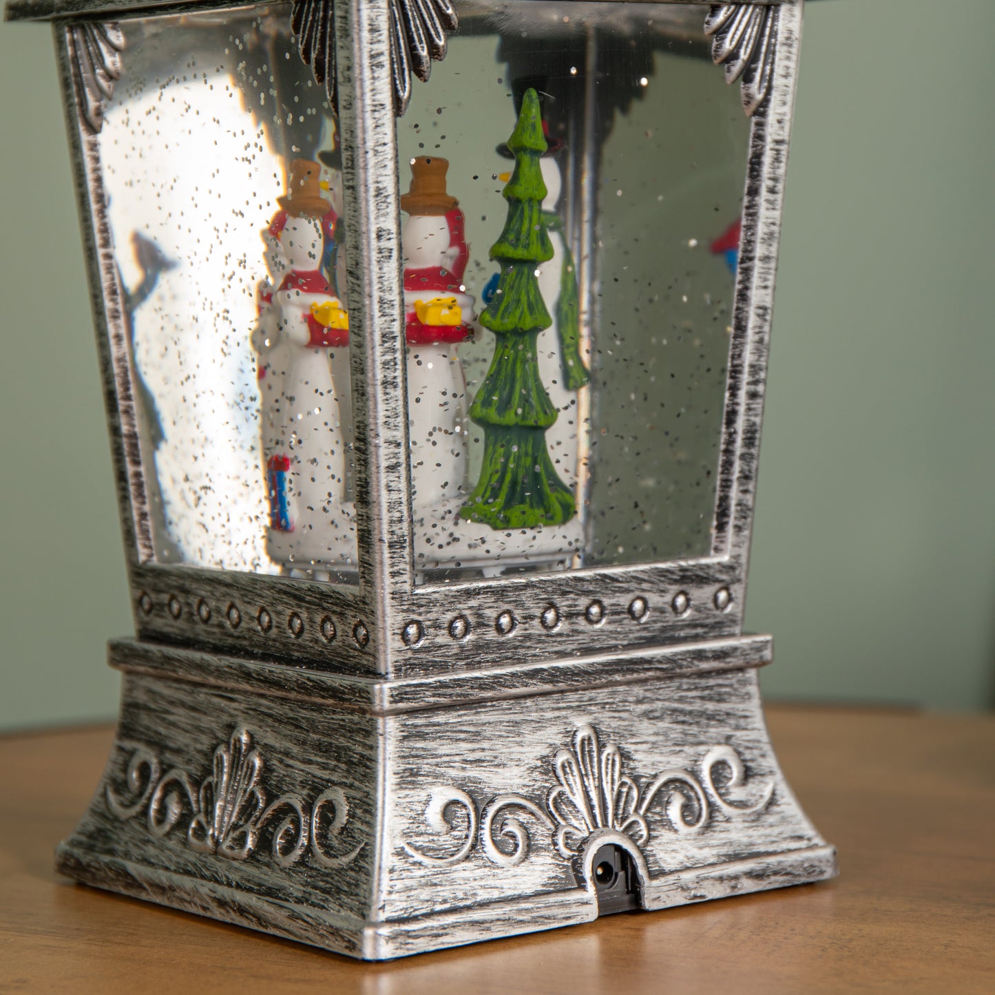 24cm Antique Trapezoid Lantern Glitter Water Spinner with Snowman Christmas Decoration
