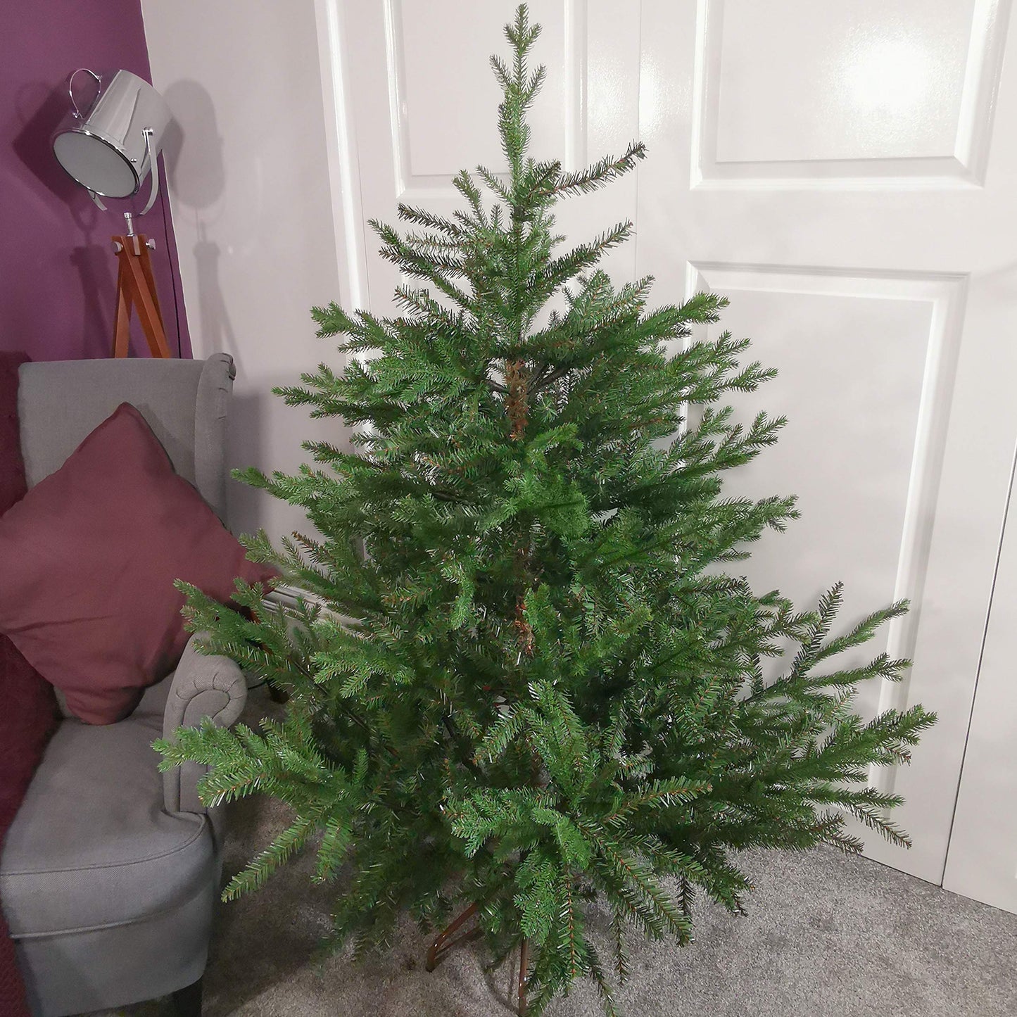Factory Seconds: 5ft (153cm) Premier Christmas Tree Glenshee Spruce PE/PVC Natural Look